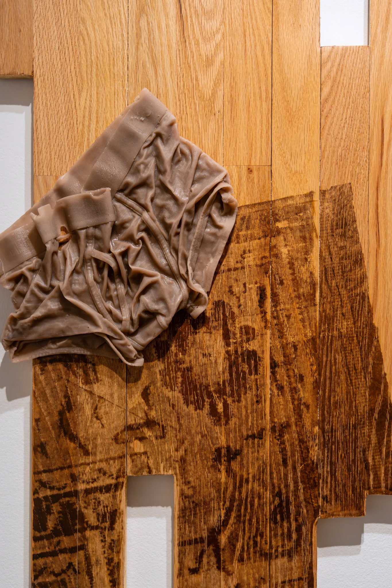 𝘥𝘺𝘭𝘢𝘯 – 𝘢𝘶𝘨𝘶𝘴𝘵 14, 2025. detail.