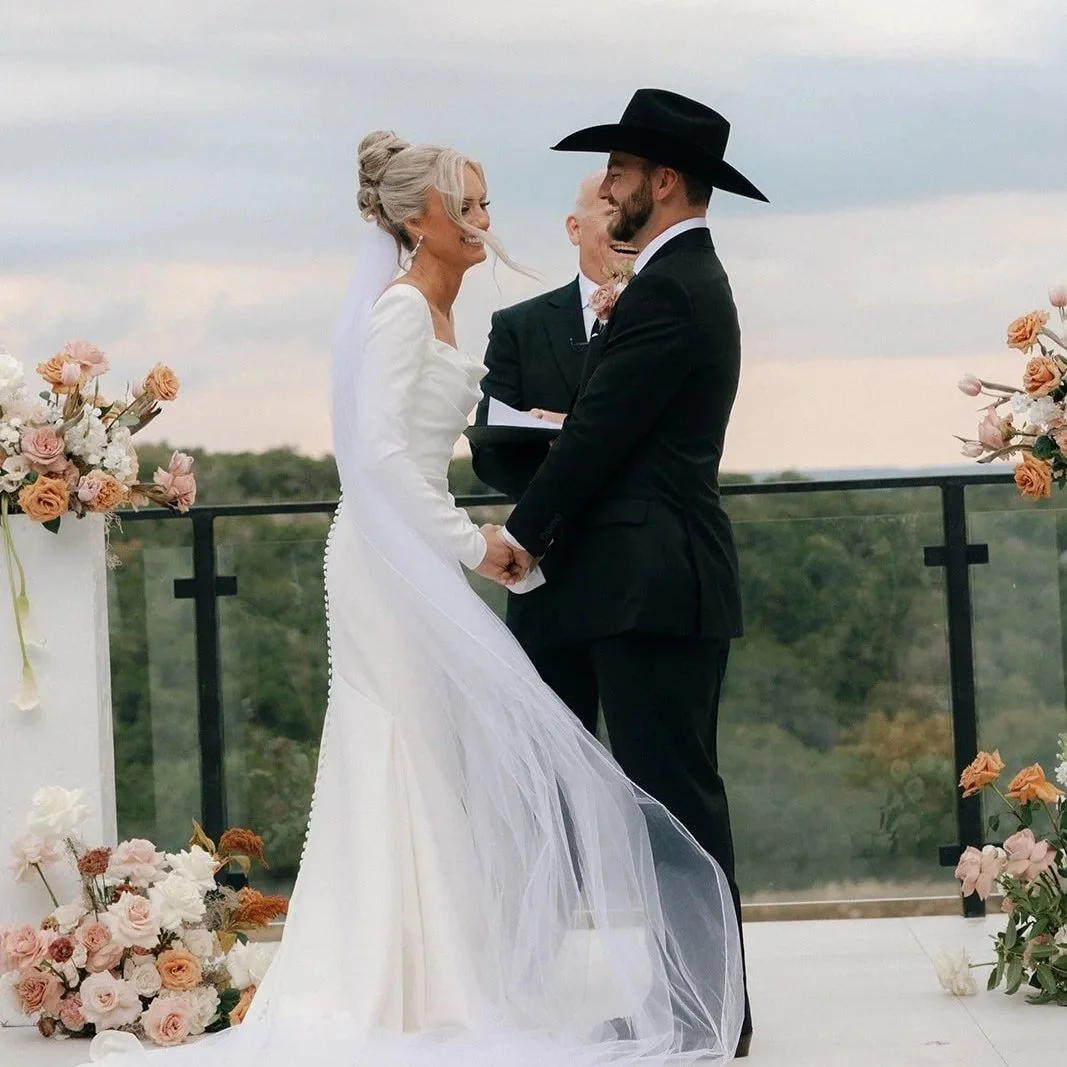 L &amp; T’s Wedding Day 
