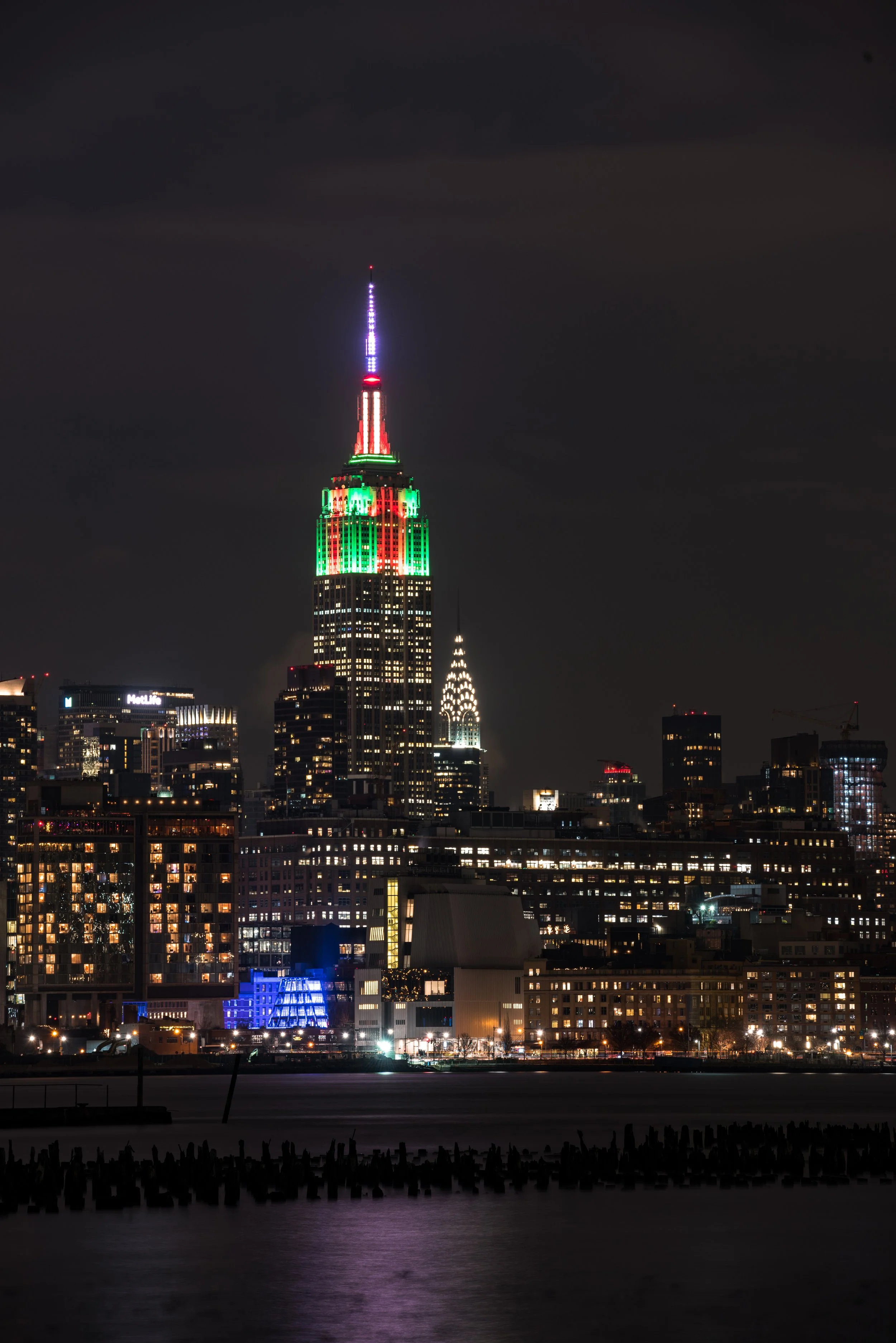NY_Christmas_NYC_Skyline_Night_December 22, 2017_002.jpg