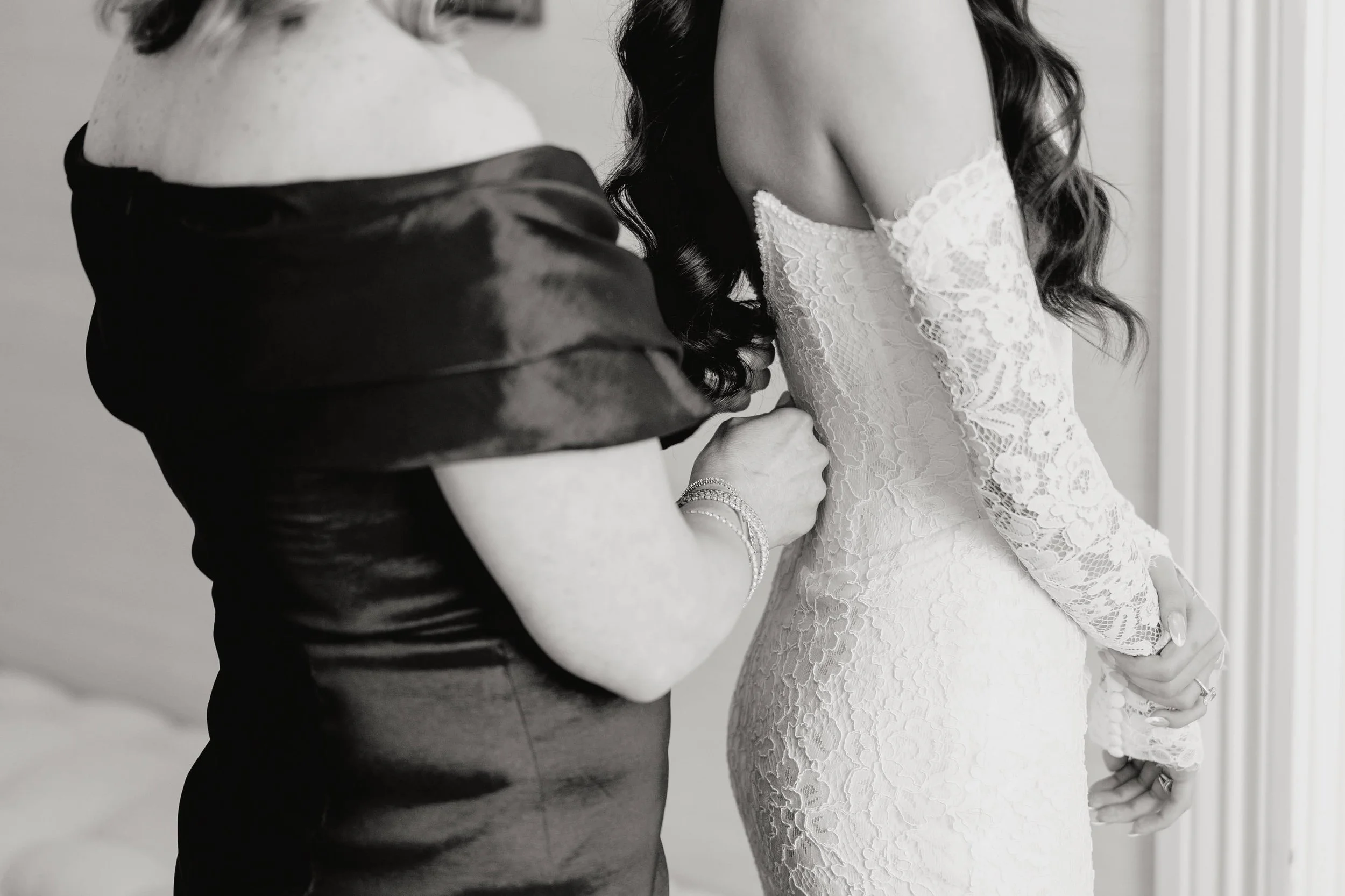 A Mother of the Bride’s Guide to Hiring a Day-of Coordinator in Austin