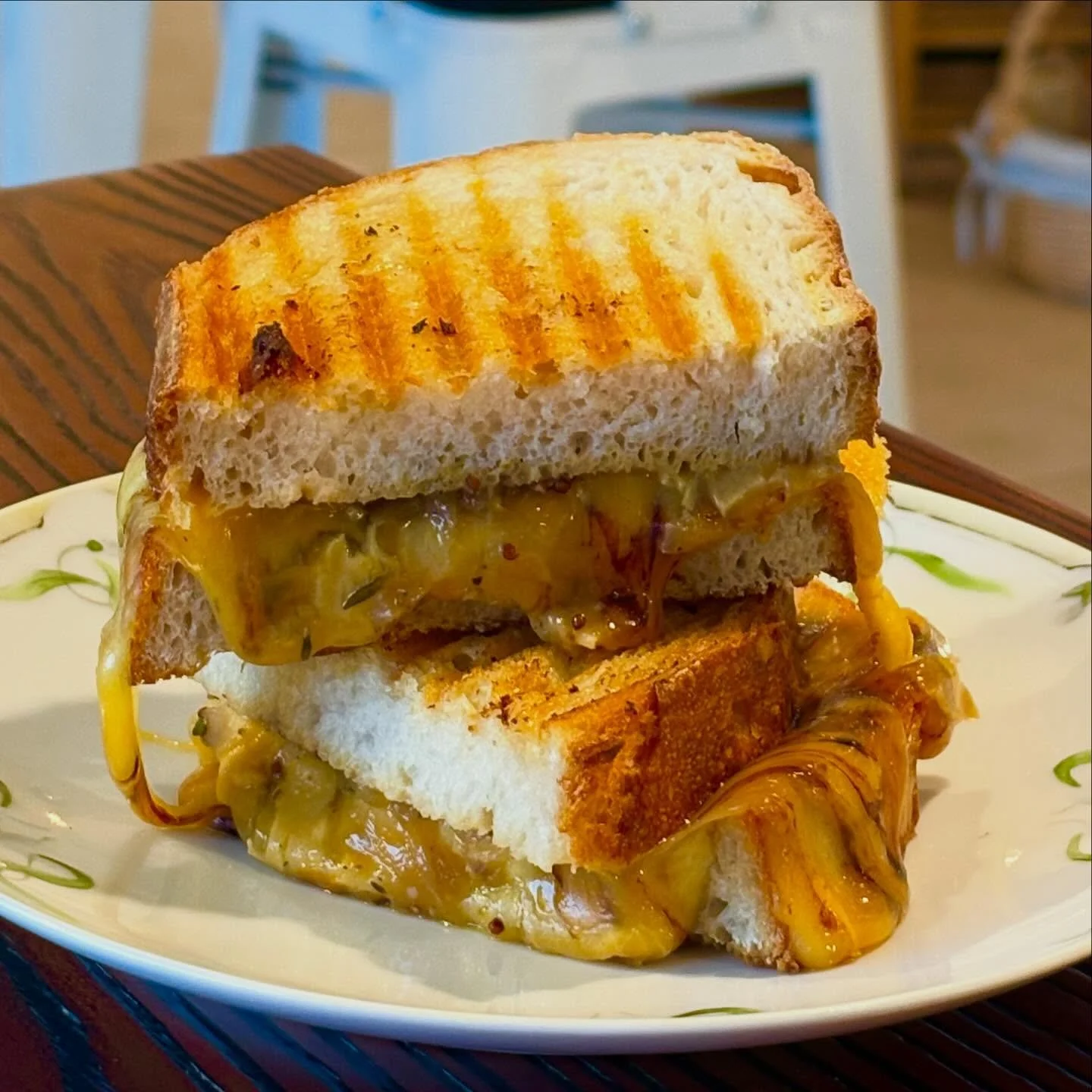 It&rsquo;s a perfect day for a grilled cheese! And as you can see, this one is our gooiest yet!!!! Irish whiskey cheddar, Tillamook sharp cheddar, caramelized onion, whole grain mustard, salt and pepper butter. Paired with our tomato soup, this one i