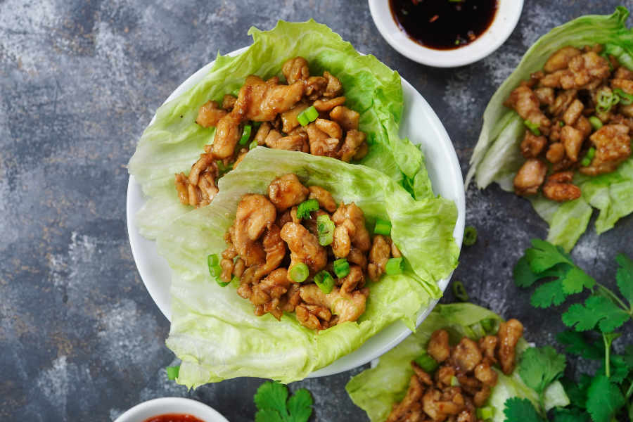 Low-Carb Chicken Lettuce Wrap