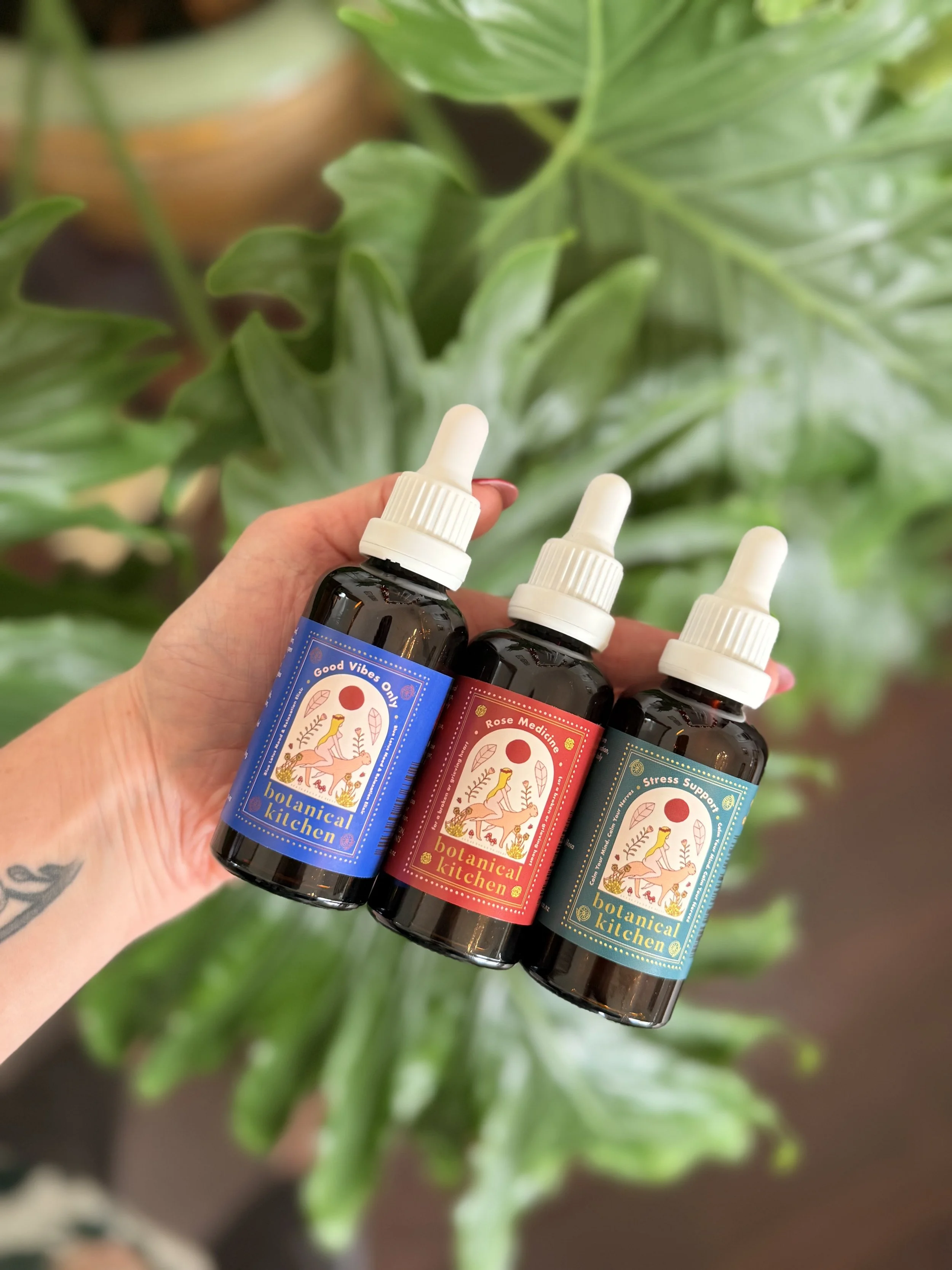 Nervous system support gift bundle with herbal remedies for calm, emotional wellbeing and nervous system balance