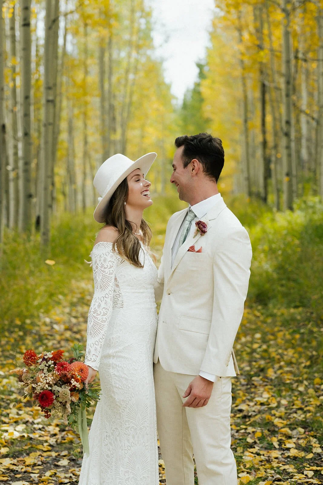 Madeline-Gabe-BlackDiamondLodge-Wedding-SneakPeeks-8530.jpg