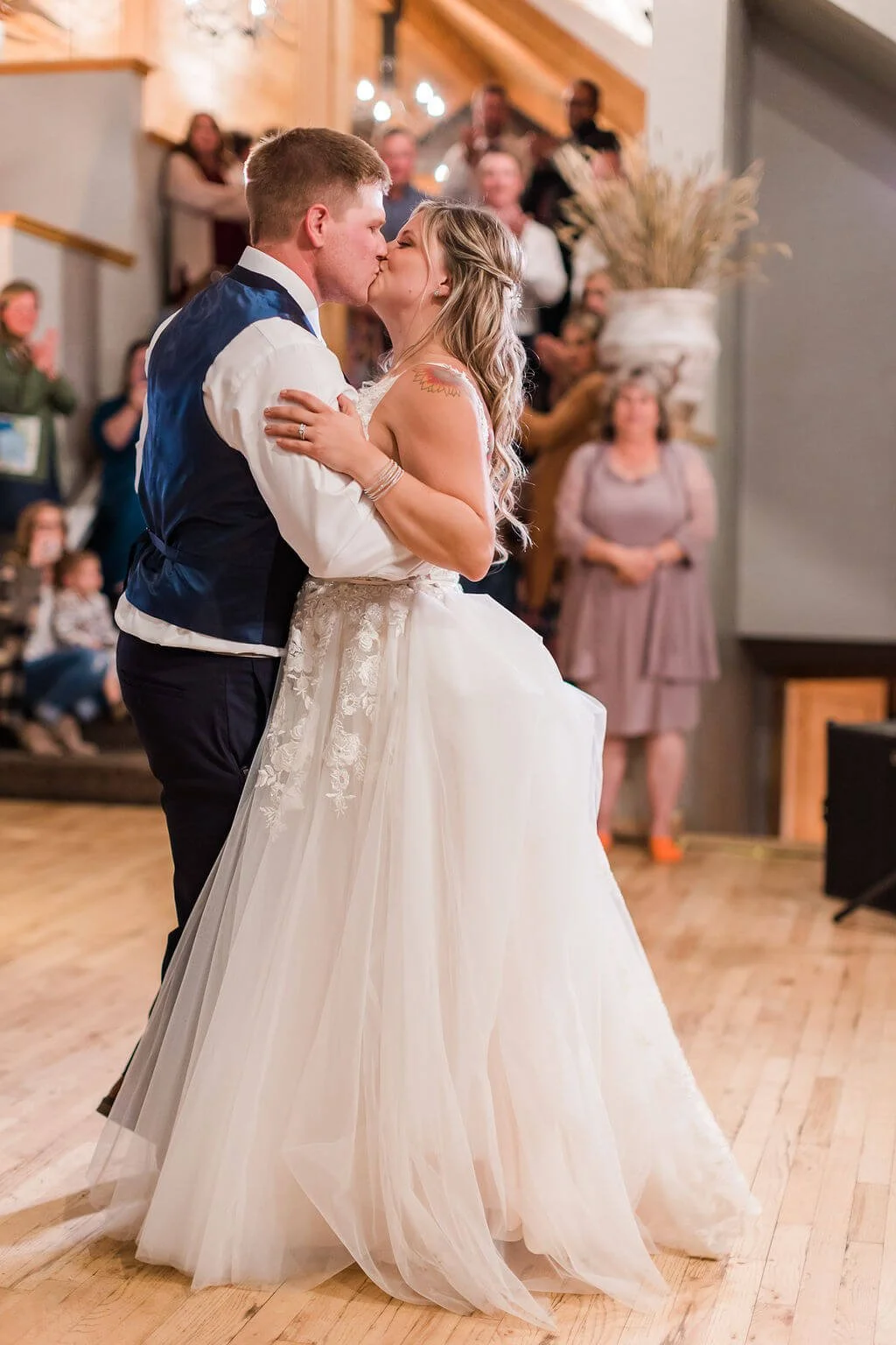 Ryan&Brooke'sWeddingSneakPeek-23.jpg