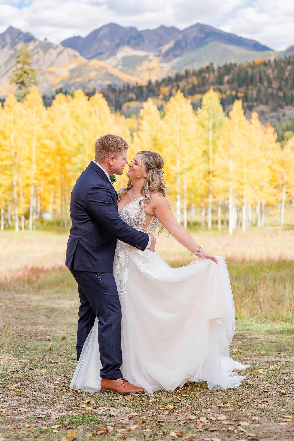 Ryan&Brooke'sWeddingSneakPeek-15.jpg