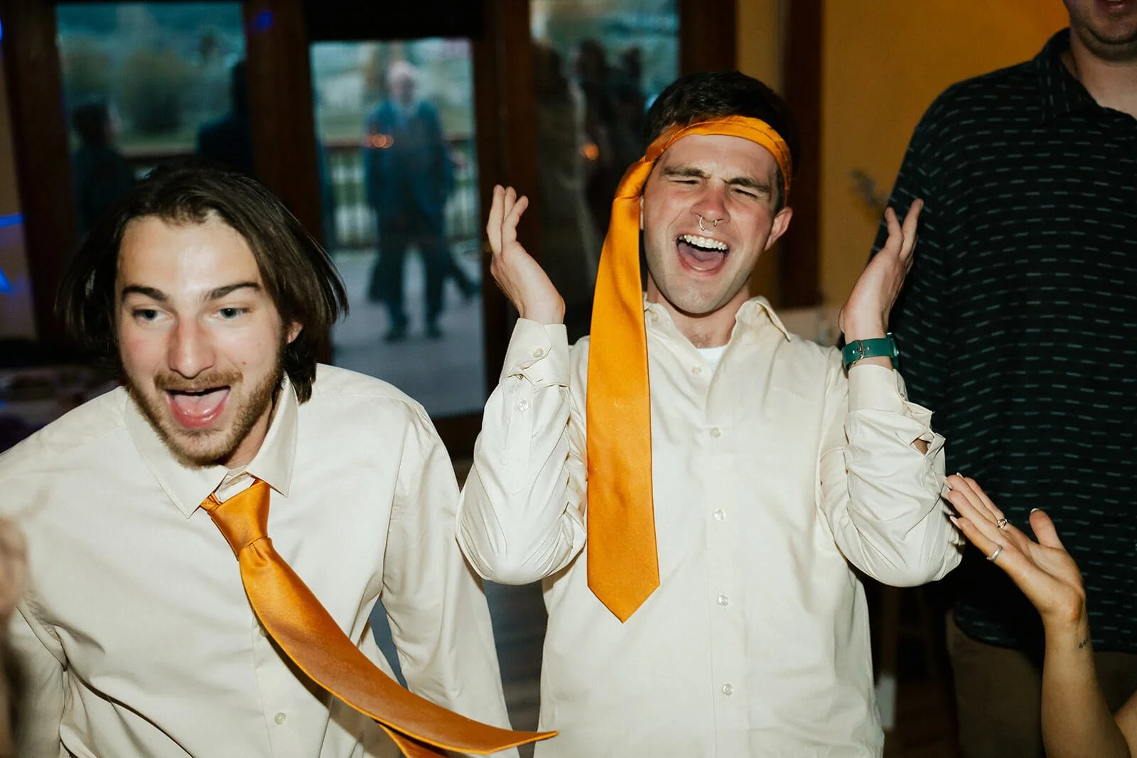 BellaJakob-Silverton-Colorado-Wedding-Photographer-SneakPeeks-0017.jpg