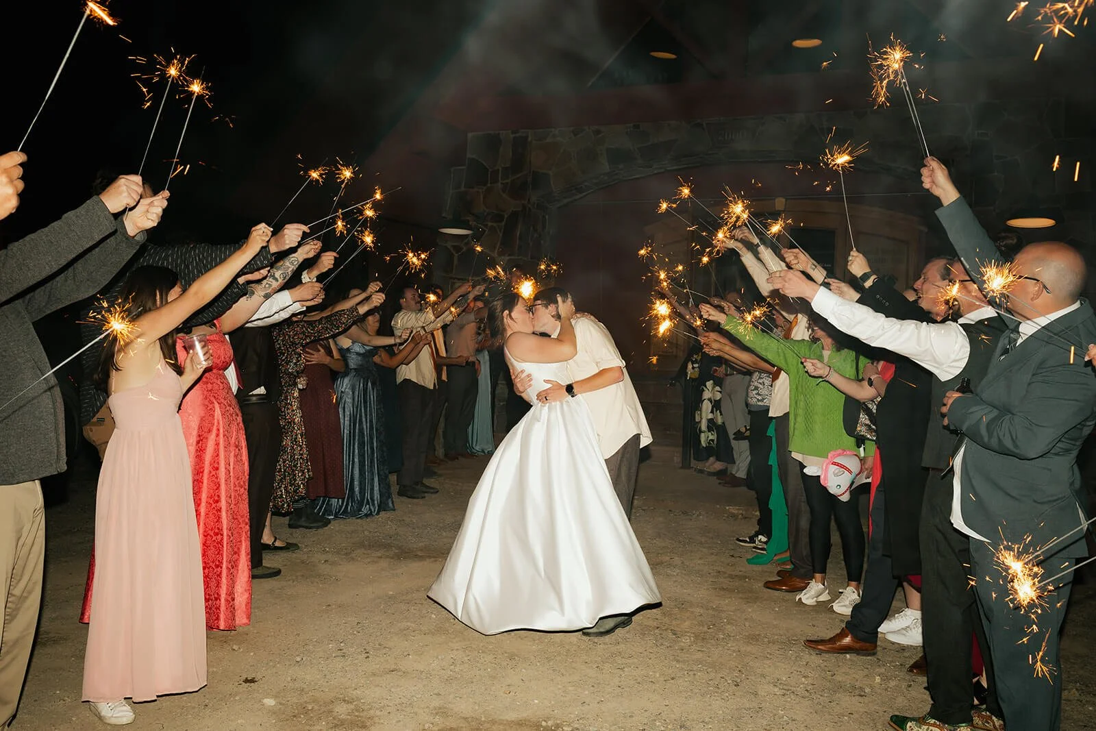 BellaJakob-Silverton-Colorado-Wedding-Photographer-SneakPeeks-0555.jpg