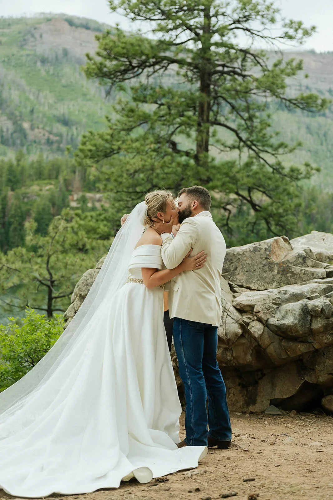 BeckaJack-ChrisParkCampground-Wedding-SneakPeeks-0665.jpg