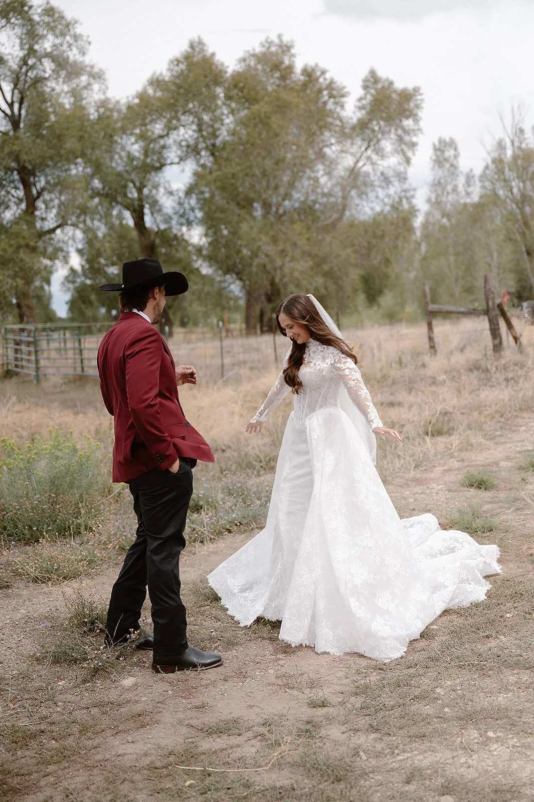 Jordan_Chriton_Wedding_Previews-15.jpg
