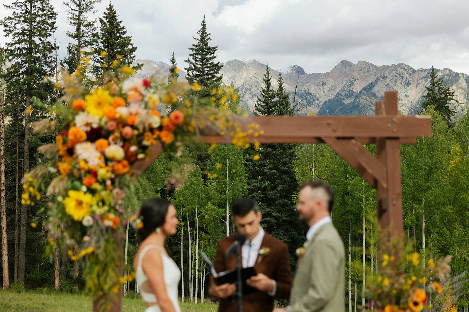 ArynHayden-CascadeVillage-Wedding-SneakPeeks-3322.jpg