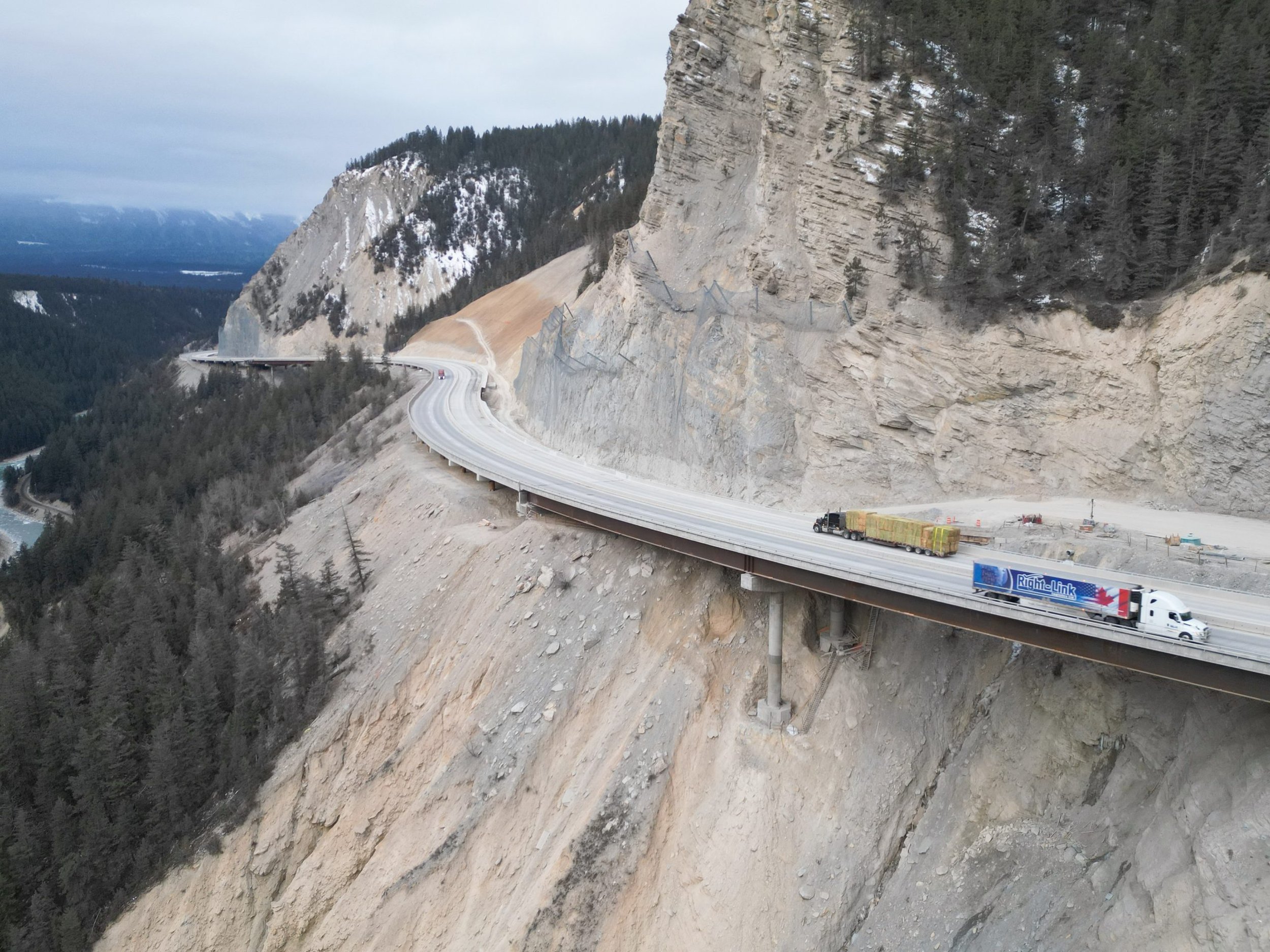 Kicking Horse Canyon Highway Improvement Project