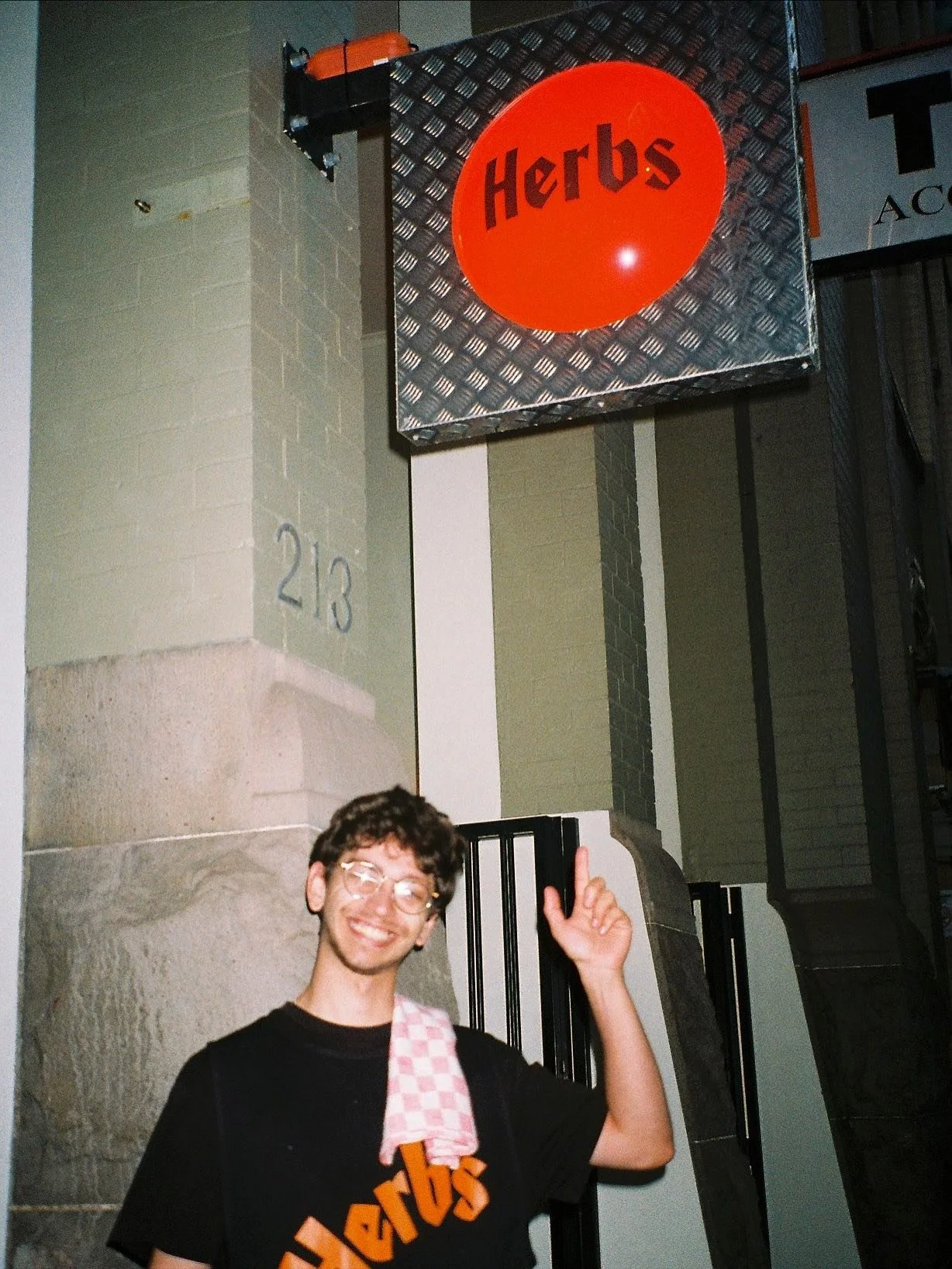 Herbs on Film.
A Cocktail Taverne. Keeping the disco ball spinning until 2am. 🪩
#HerbsTaverne