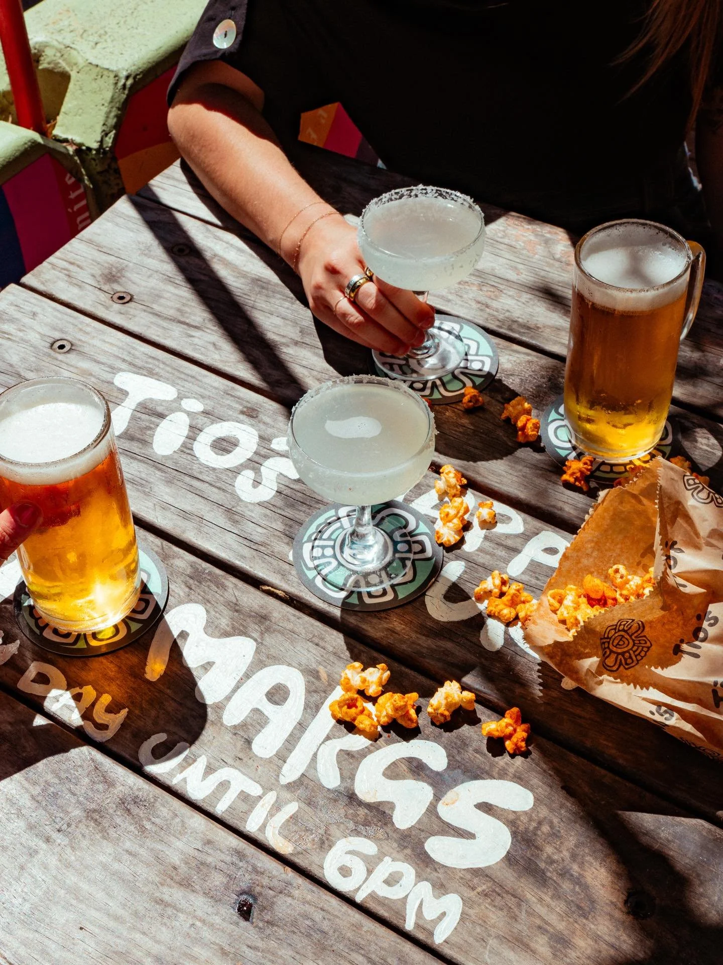 Mid-week drinks have never sounded better. Refreshing margs &amp; cold beer. 🤝

See you today from 5pm! 

$13 Margs &amp; $7 beers on our Happy Hour until 6pm. 💛

#Tios