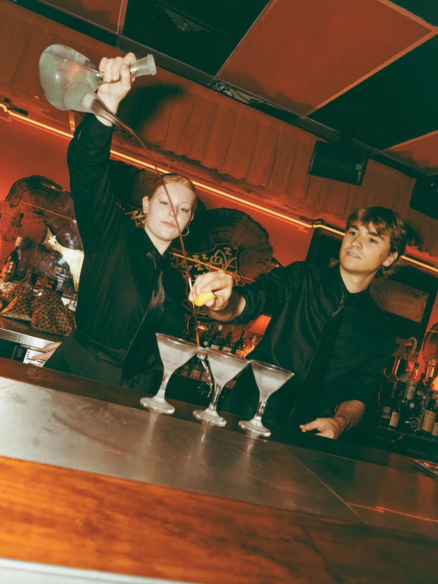 Bar Herbs Martini Happy Hour. 

$13 Martinis &amp; $7 House Beers. From 4-6pm. Start your evening with a martini, or two from Herbs. 

#BarHerbs