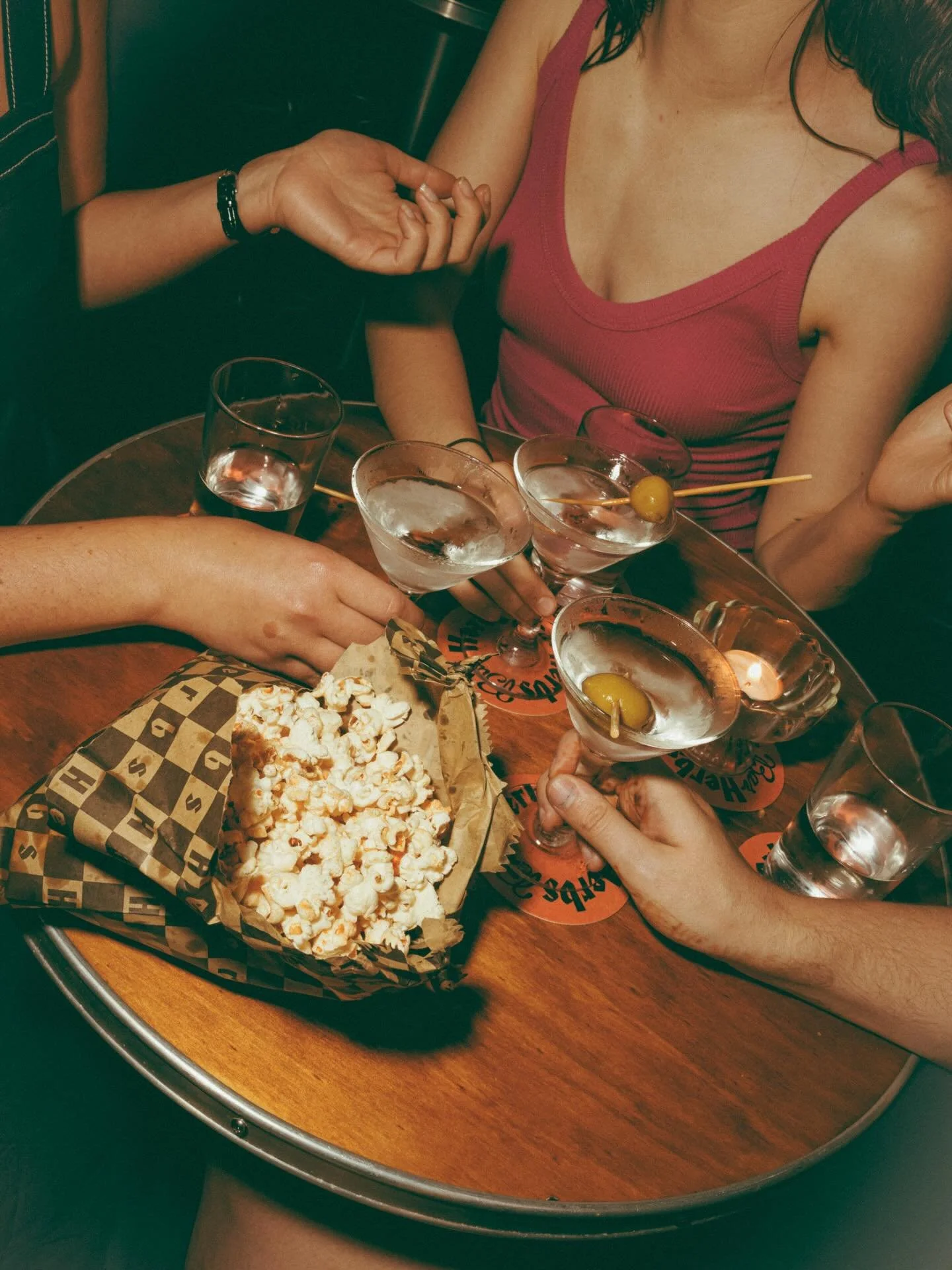 Bar Herbs Martini Happy Hour. 

$13 Martinis &amp; $7 House Beers. From 4-6pm. Start your evening with a martini, or two from Herbs. 

#BarHerbs