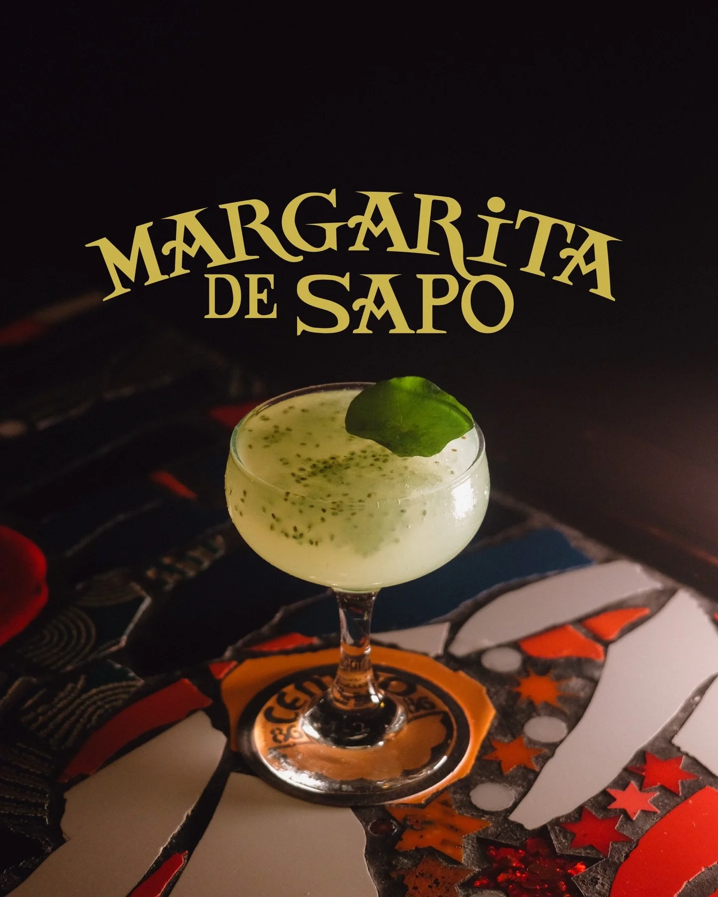 Margarita de Sapo 🐸

Tequila, Sake, Honeydew, Lime, Chia.

Inspired by our football team, the Sapos (spanish for toads) we have a delicious green margarita this month to celebrate them. Fresh Honeydew Syrup and Lime, garnished with a Nasturtium leaf
