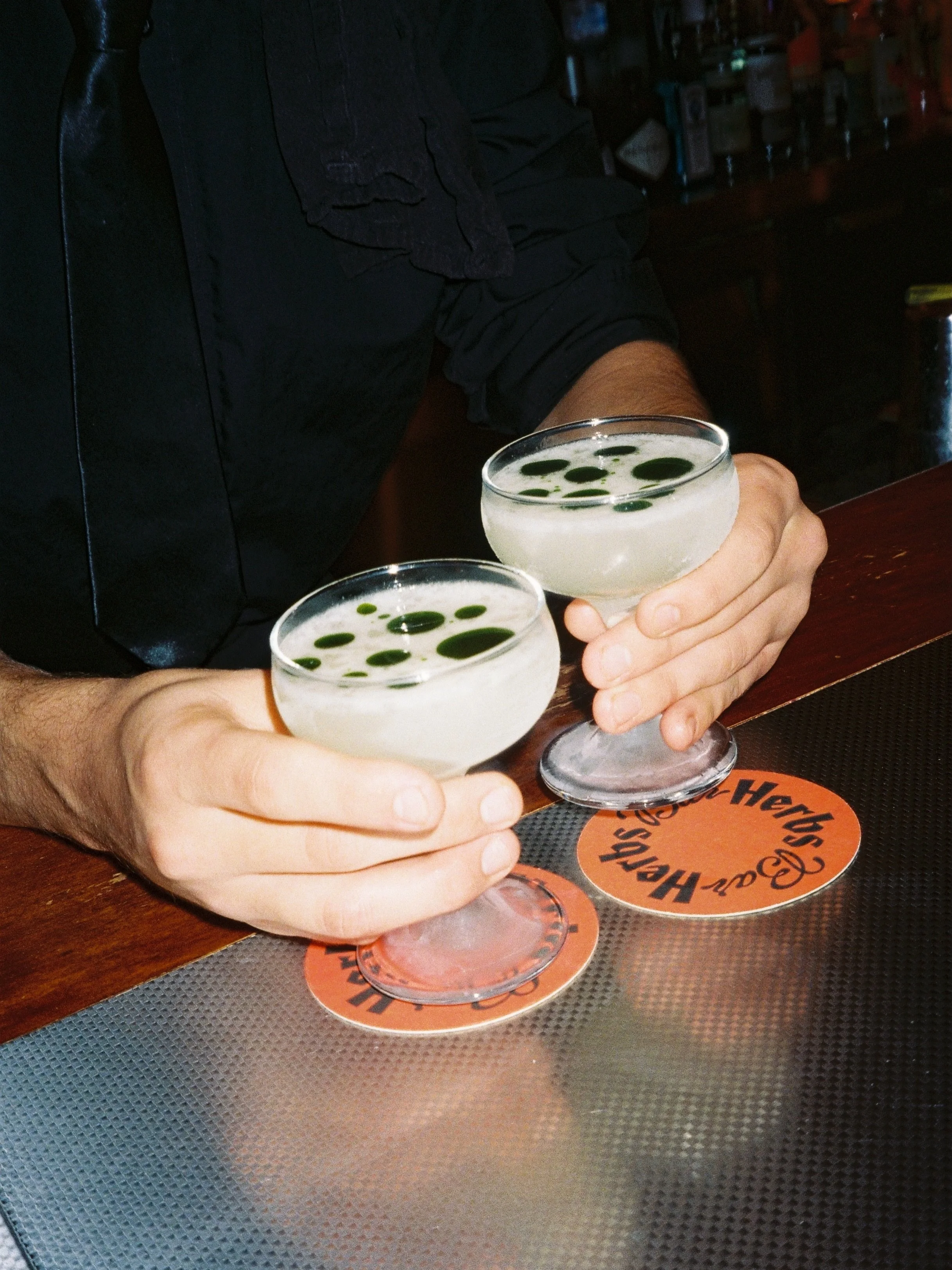 Open until 2am tonight! 🍸

See you over a few ice-cold martinis &amp; delicious classics this weekend.

#BarHerbs