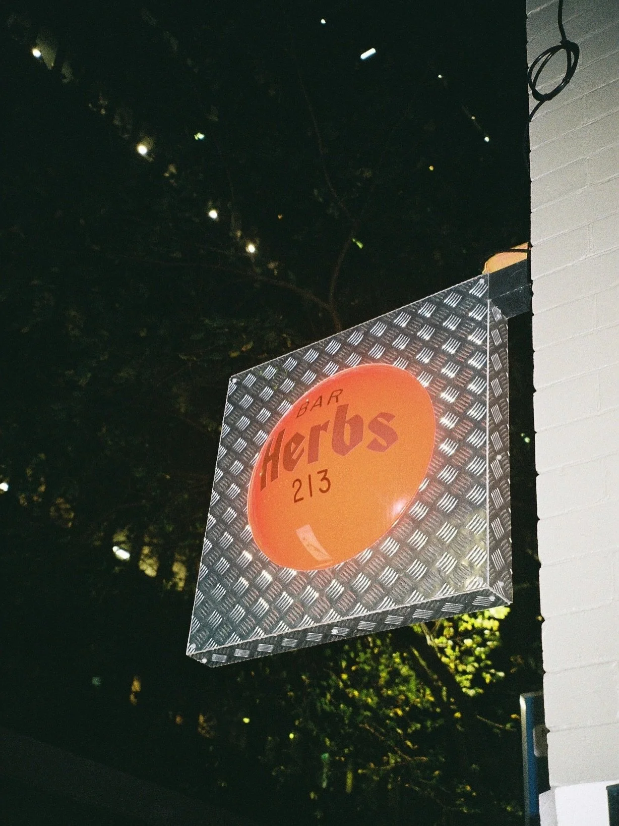 Join us for Happy Hour, daily from 4-6pm!
$13 Martinis &amp; $7 Tap Beers.

Sydney&rsquo;s Underground Martini Bar.

#BarHerbs