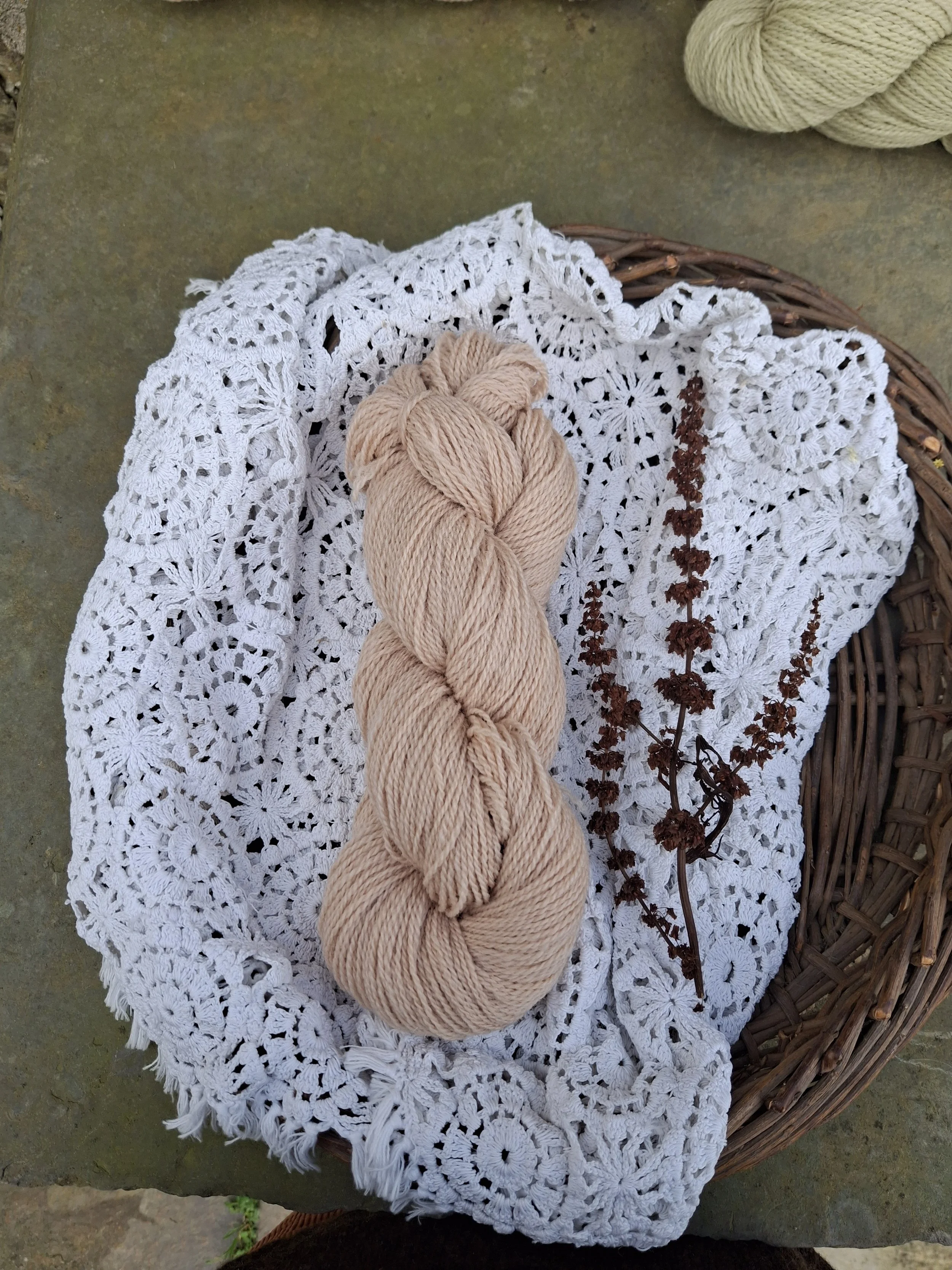 Dochen (mid) 100% 4 ply Corridale, 100g pure wool