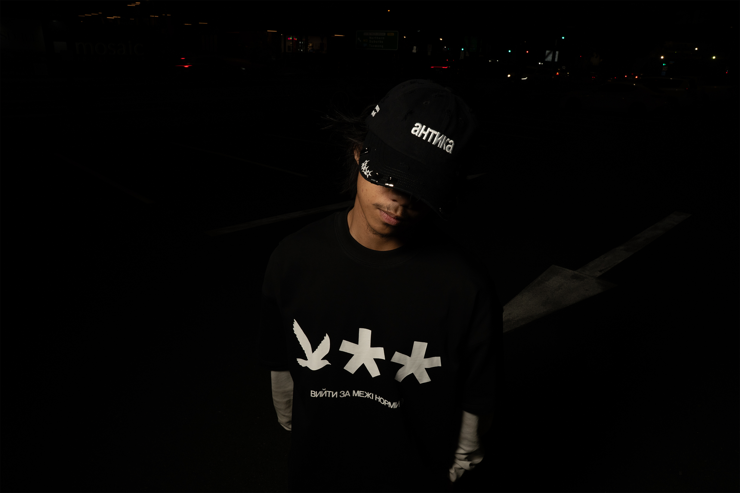 BLACK AHTNKA HAT STILL 1.png