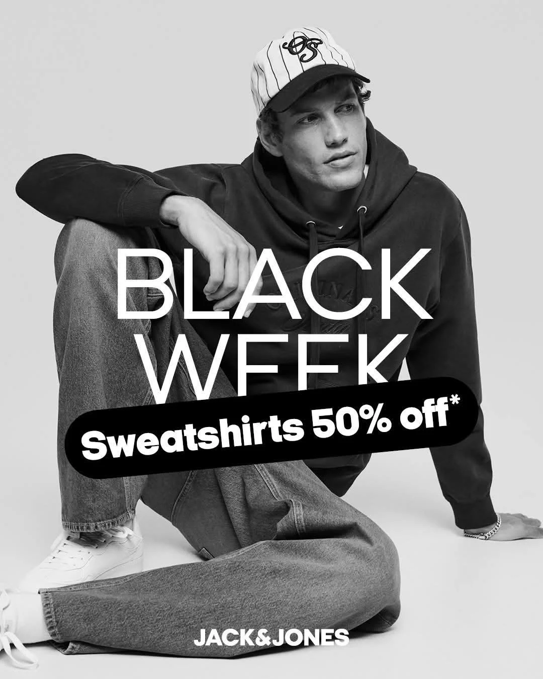 Valikoidut hoodiet 50 %. Nyt on aika p&auml;ivitt&auml;&auml; huppari-game.👊🏼

#jackandjonesporvoo #jackandjones #jackandjonesdeals #jackandjonesblackweek #jackandjonessweats