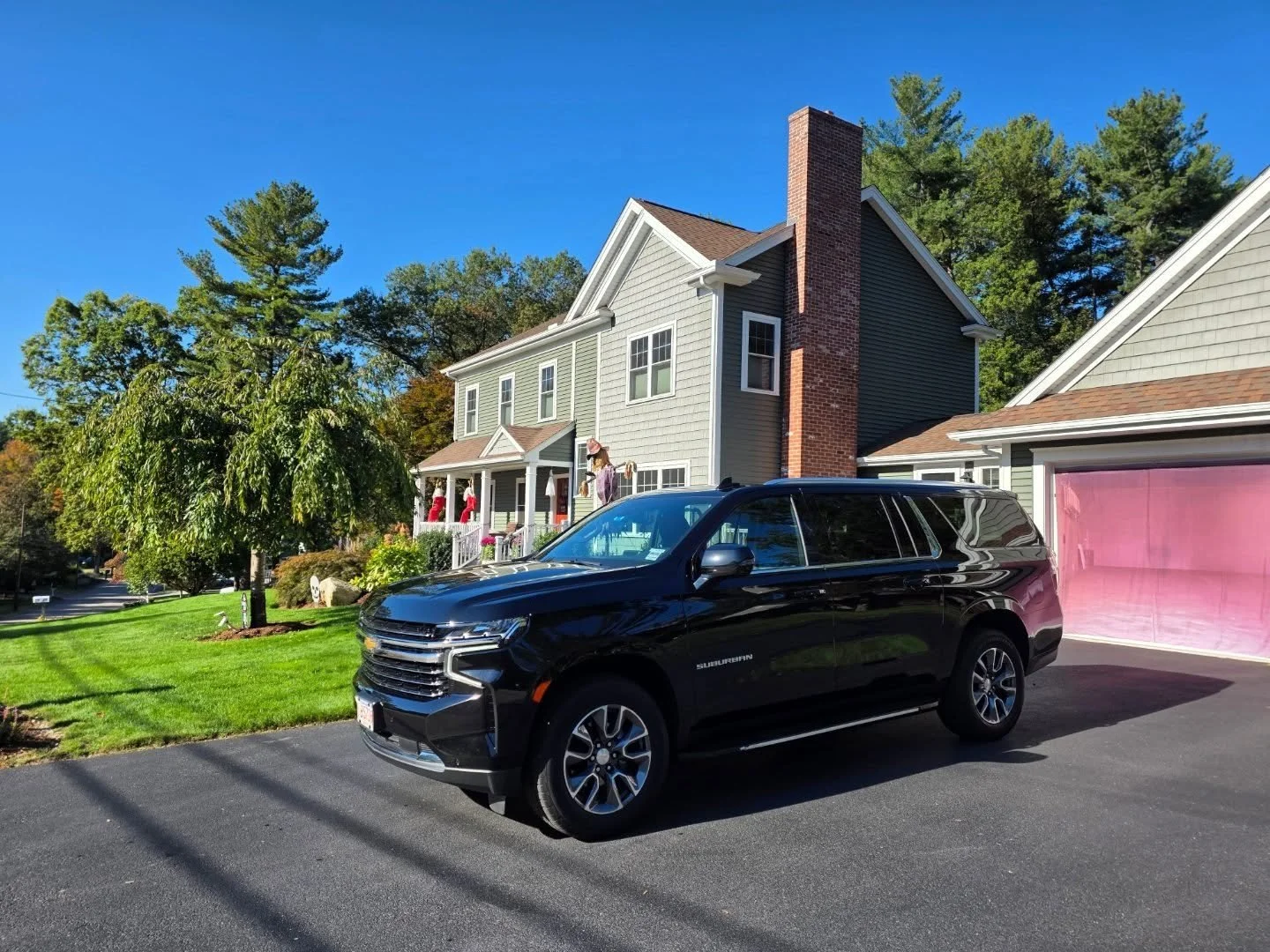 ✈️ Off to Logan! Business trip vibes only. #shuttleuptransportation
#corporatetravel #boston