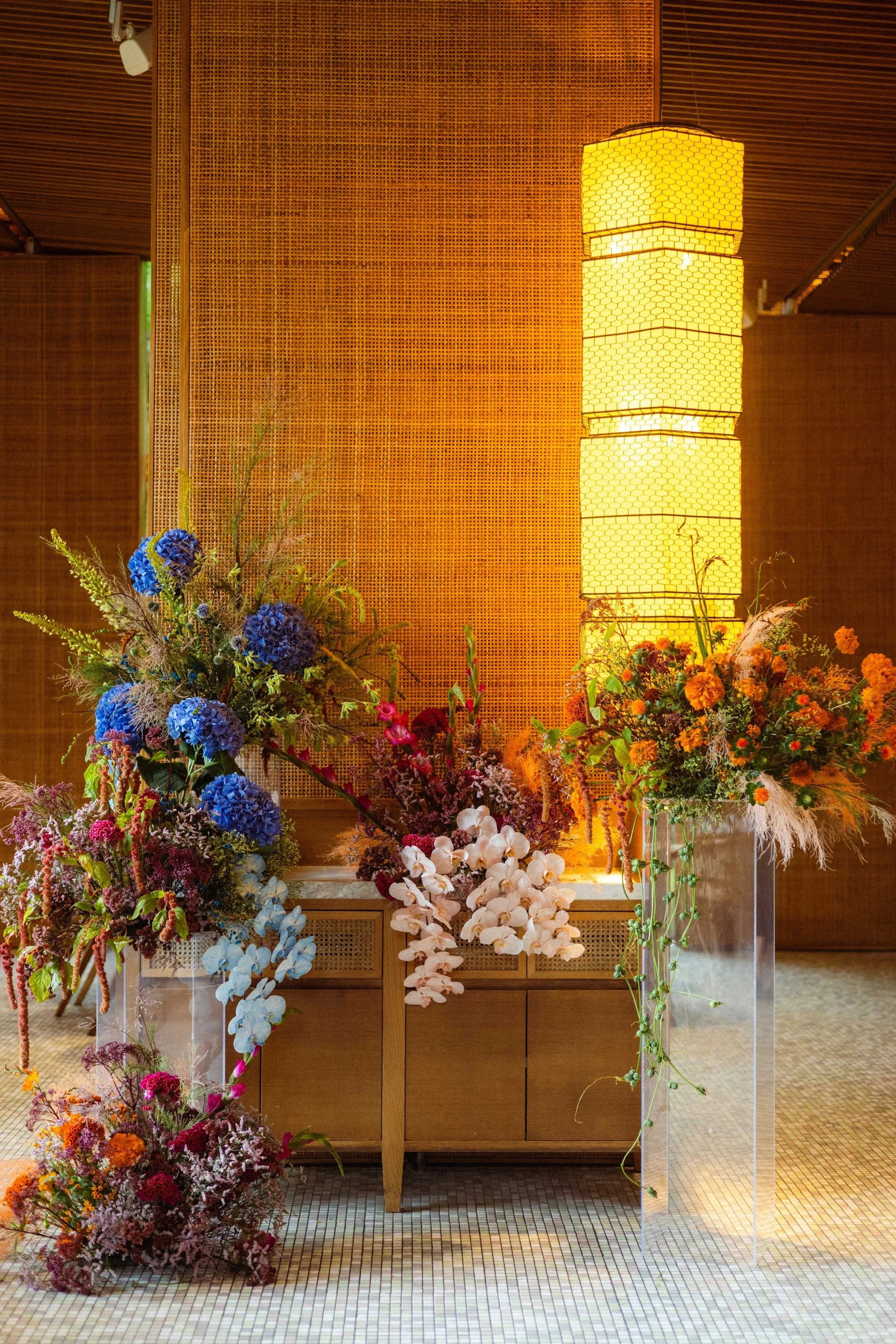 ECLECTIC BLOOM
