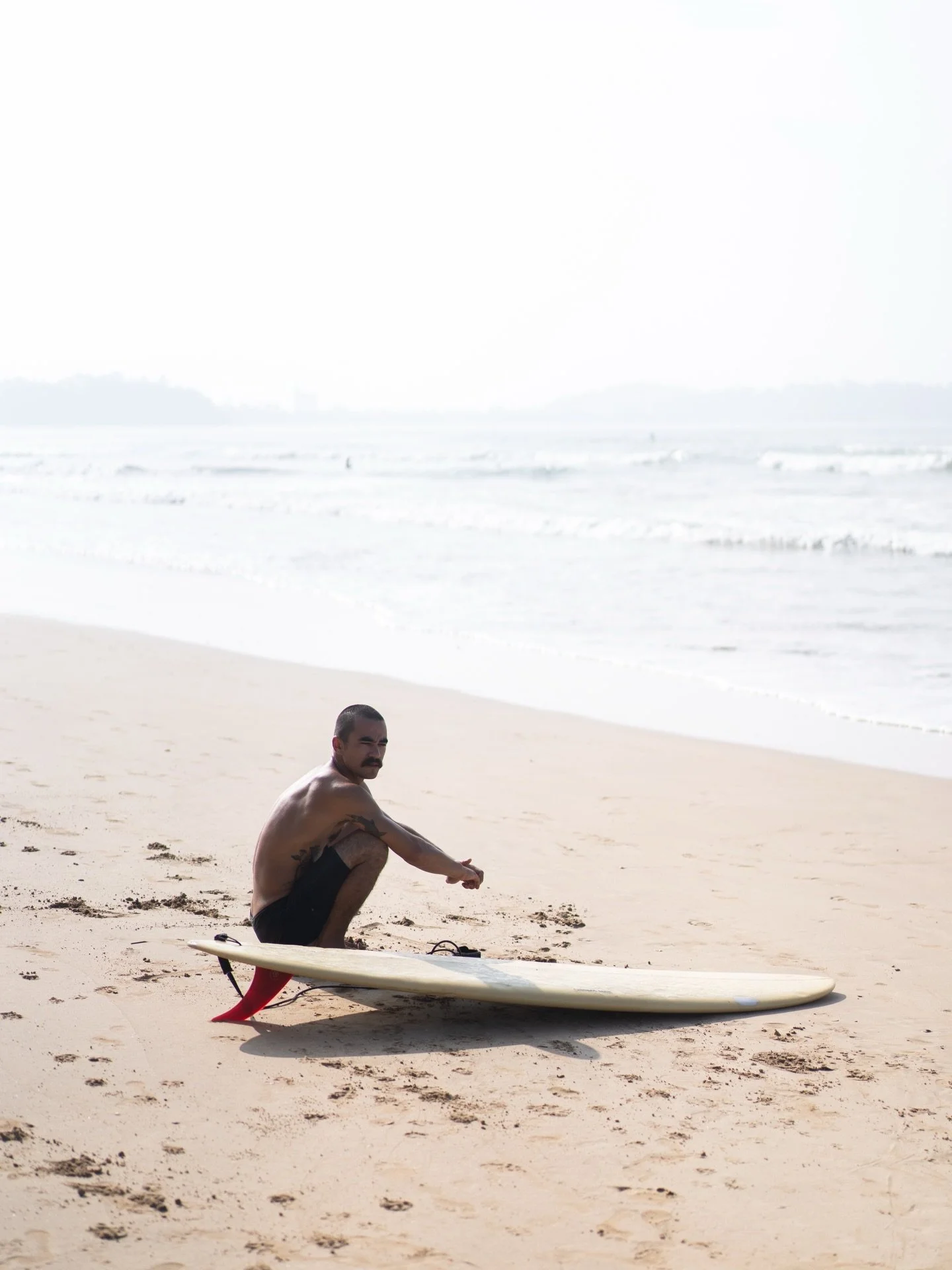 Uncrowned line ups, single fins and our friend Geraldo holding it down Lotus style ✨🪷