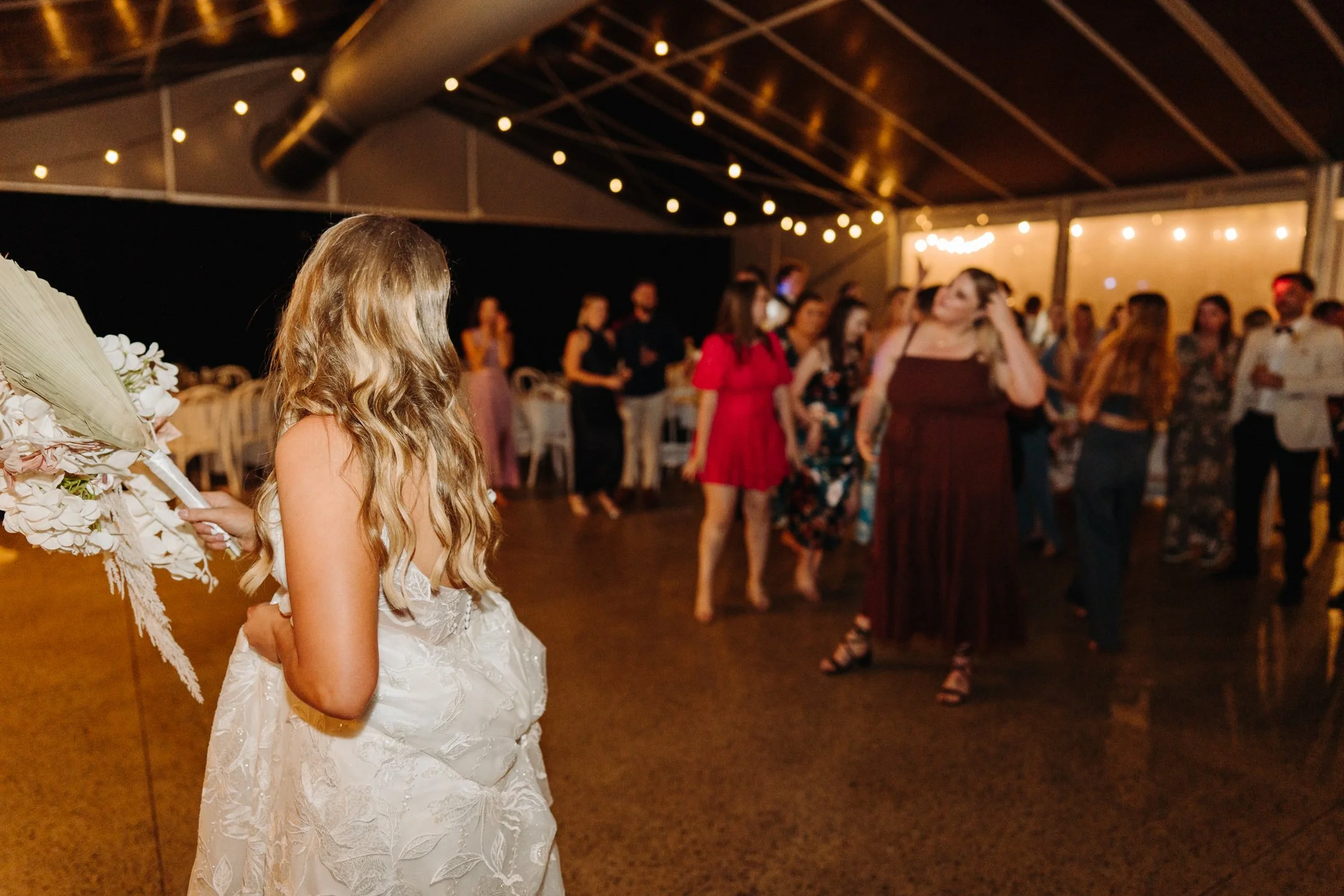 Kellie & Sam Sneak-Peak 2160px-71.jpg