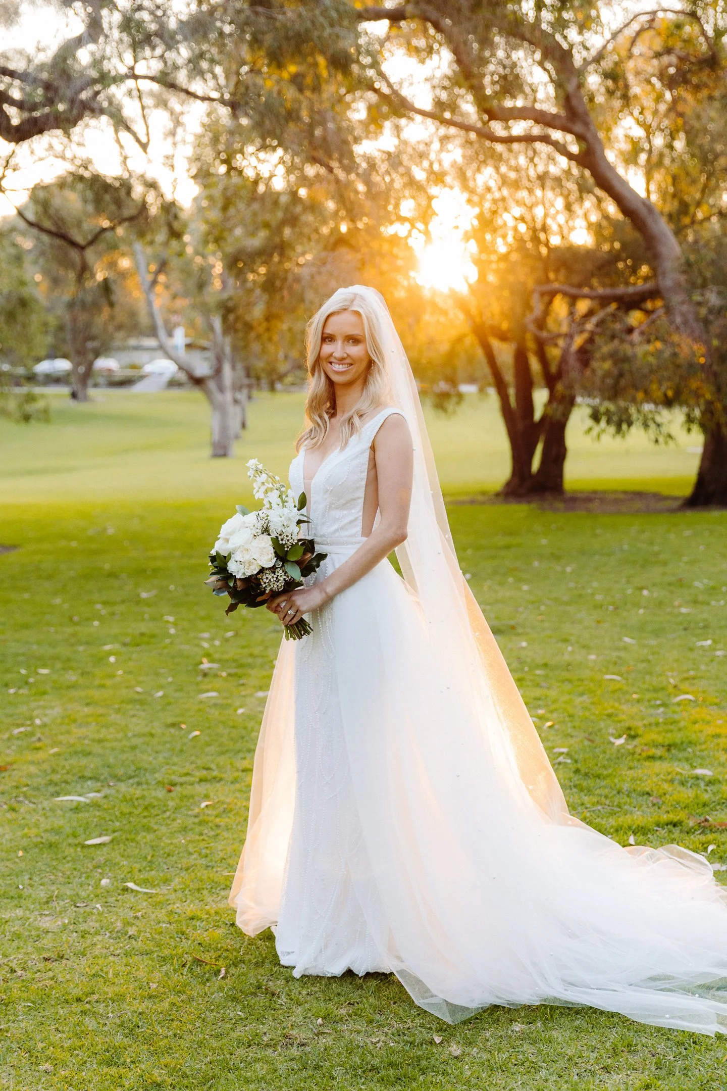 Kellie & Sam Sneak-Peak 2160px-30.jpg