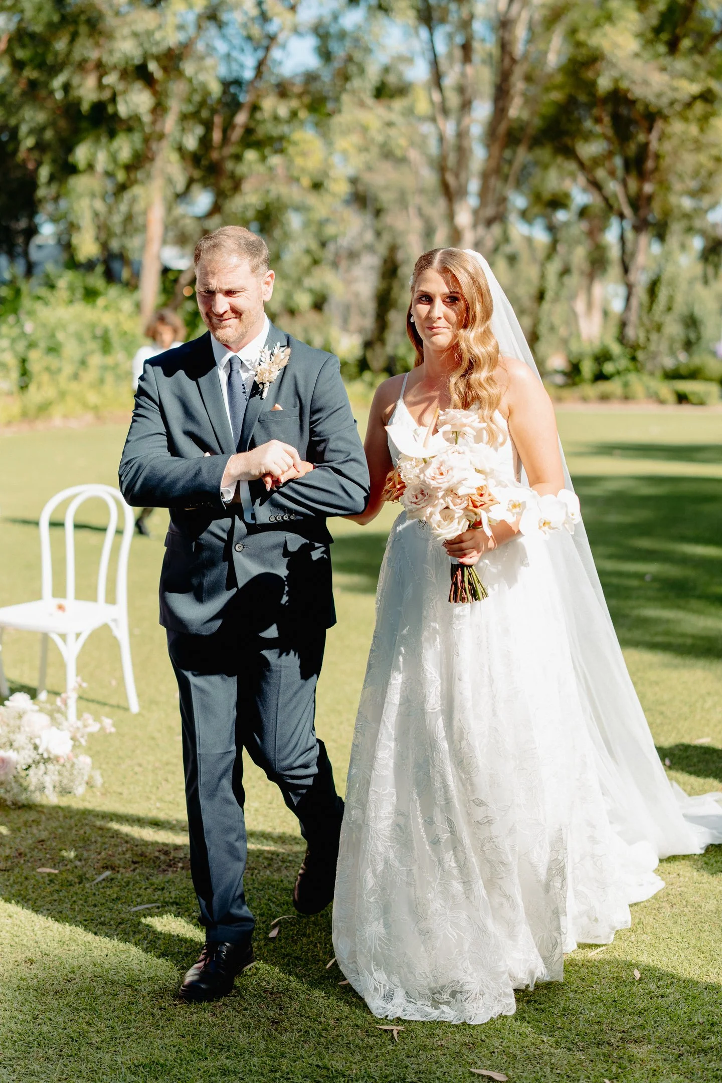 Kellie & Sam Sneak-Peak 2160px-15.jpg