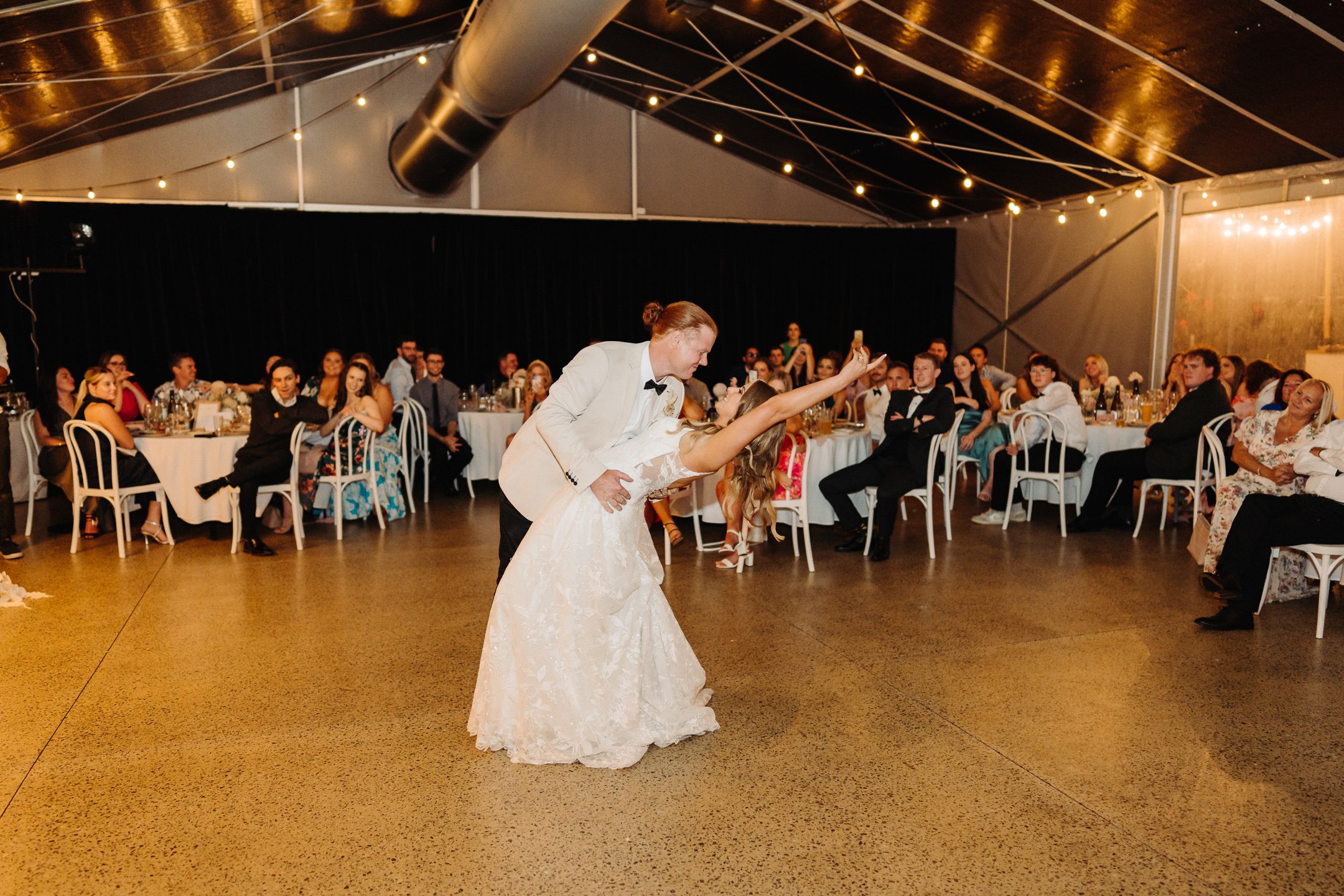 Kellie & Sam Sneak-Peak 2160px-61.jpg