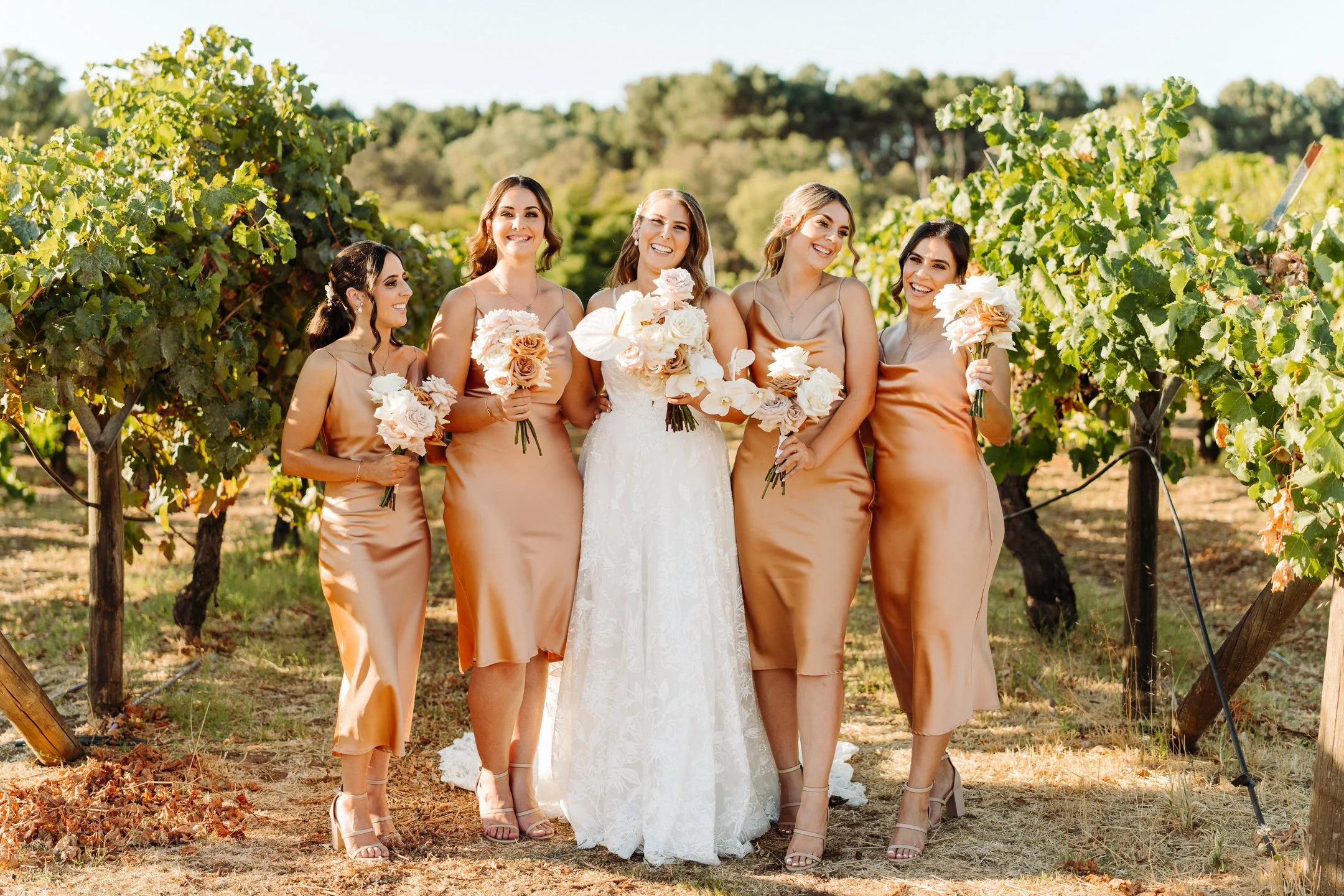 Kellie & Sam Sneak-Peak 2160px-32.jpg