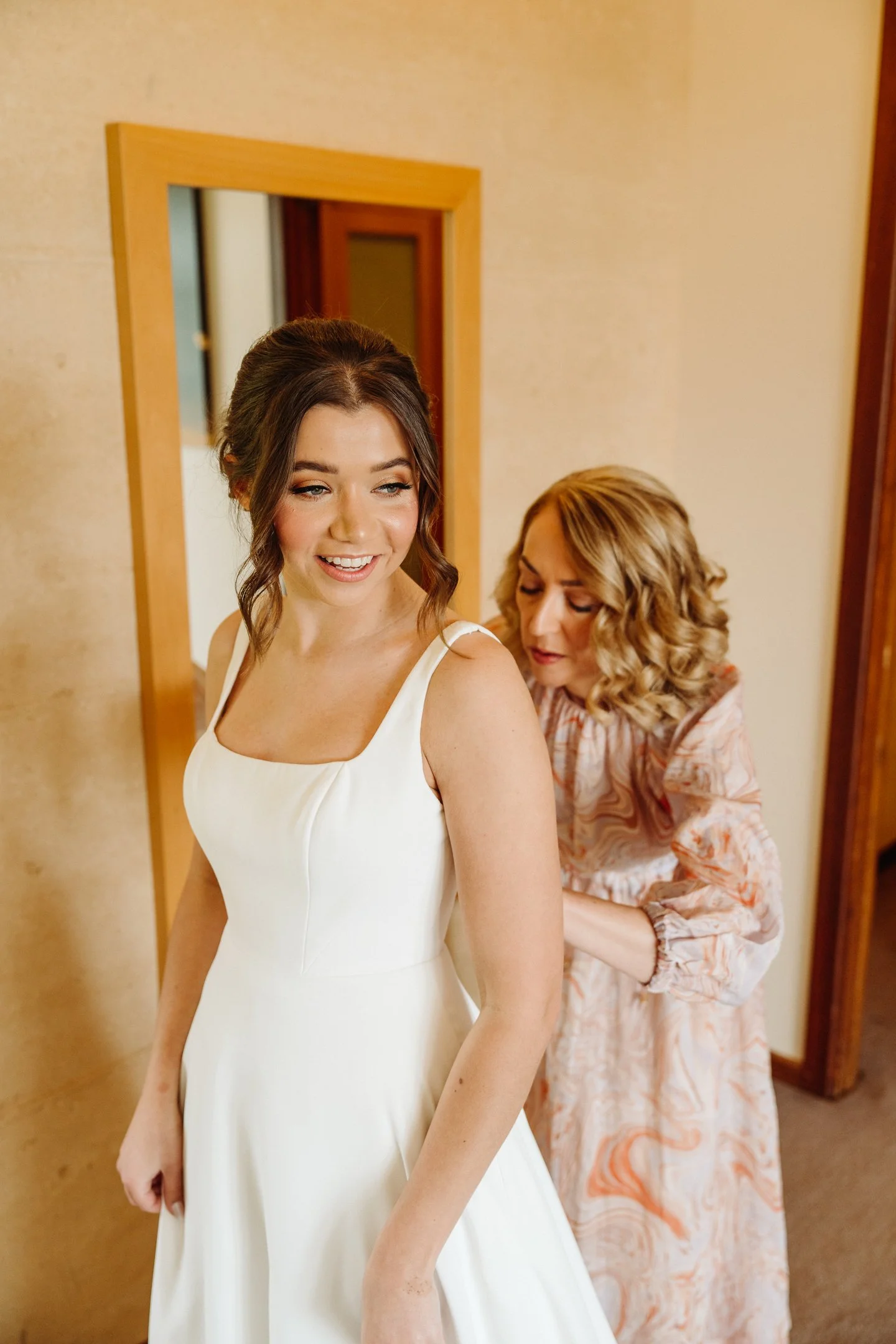 Erin & Russell Sneak-Peak 2160px-6.jpg