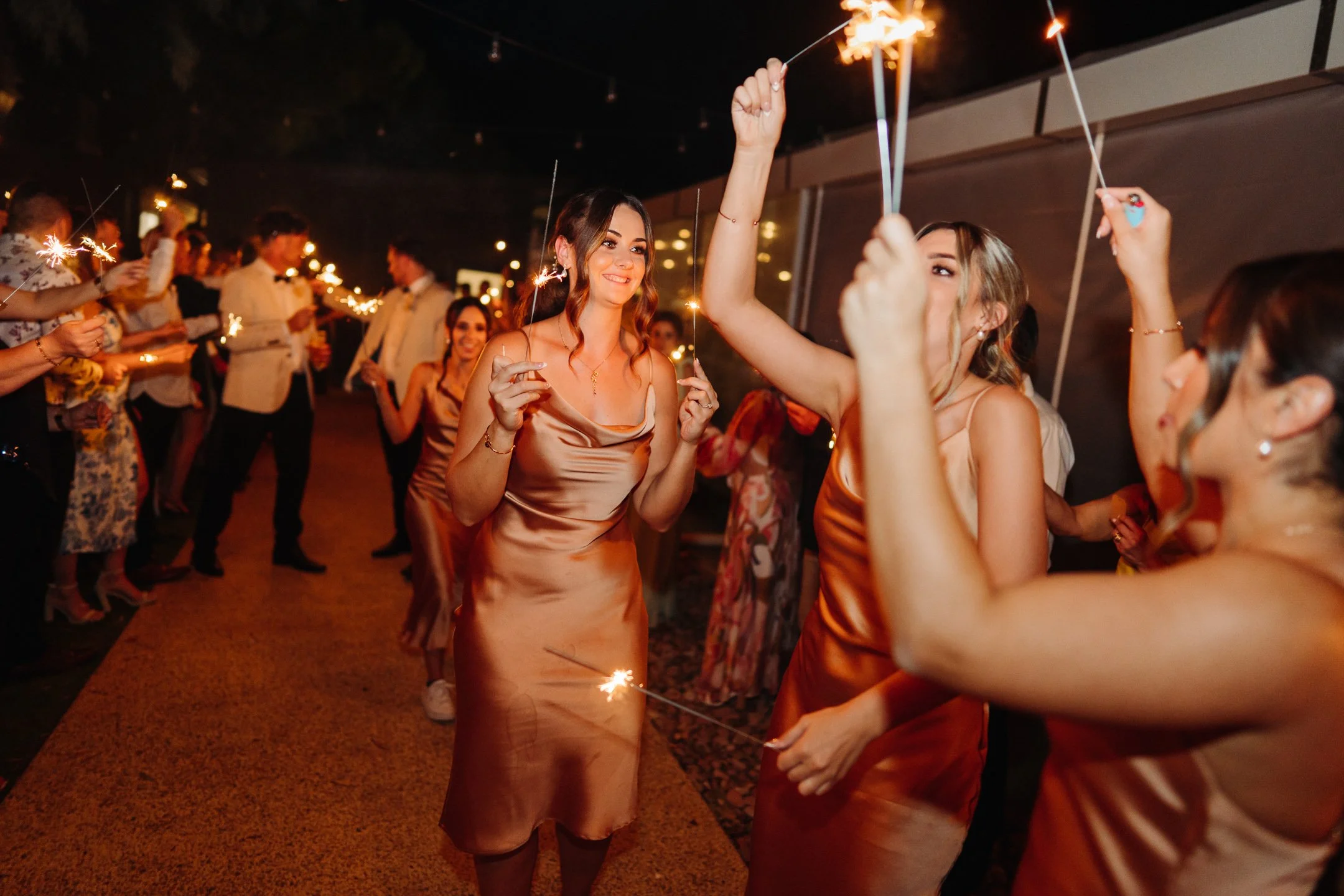 Kellie & Sam Sneak-Peak 2160px-82.jpg