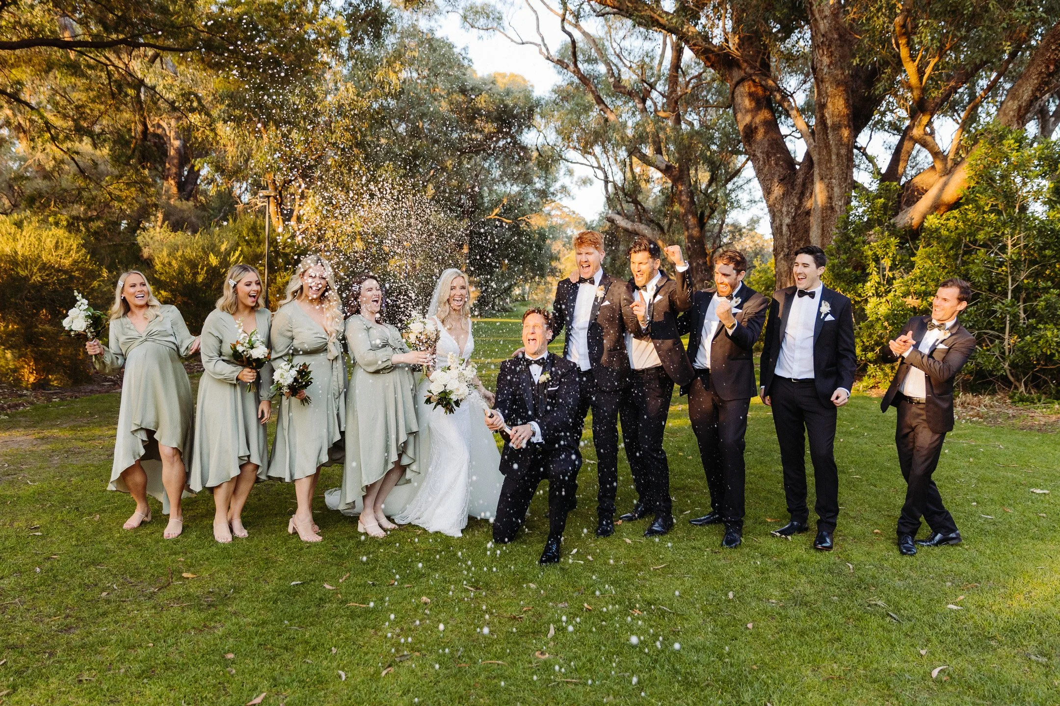 Kellie & Sam Sneak-Peak 2160px-25.jpg