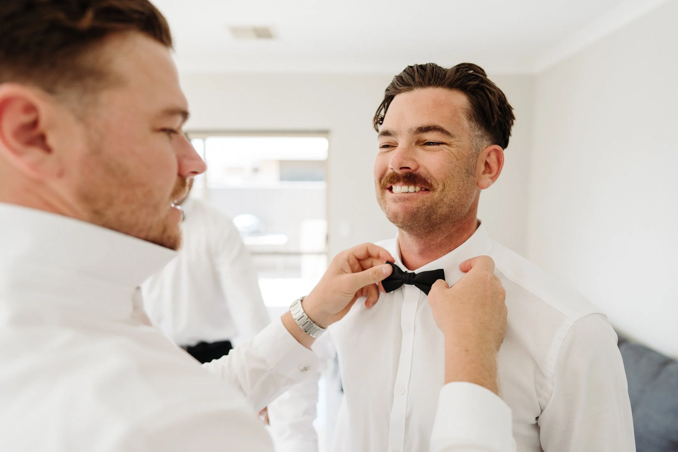 Kellie & Sam Sneak-Peak 2160px-2.jpg