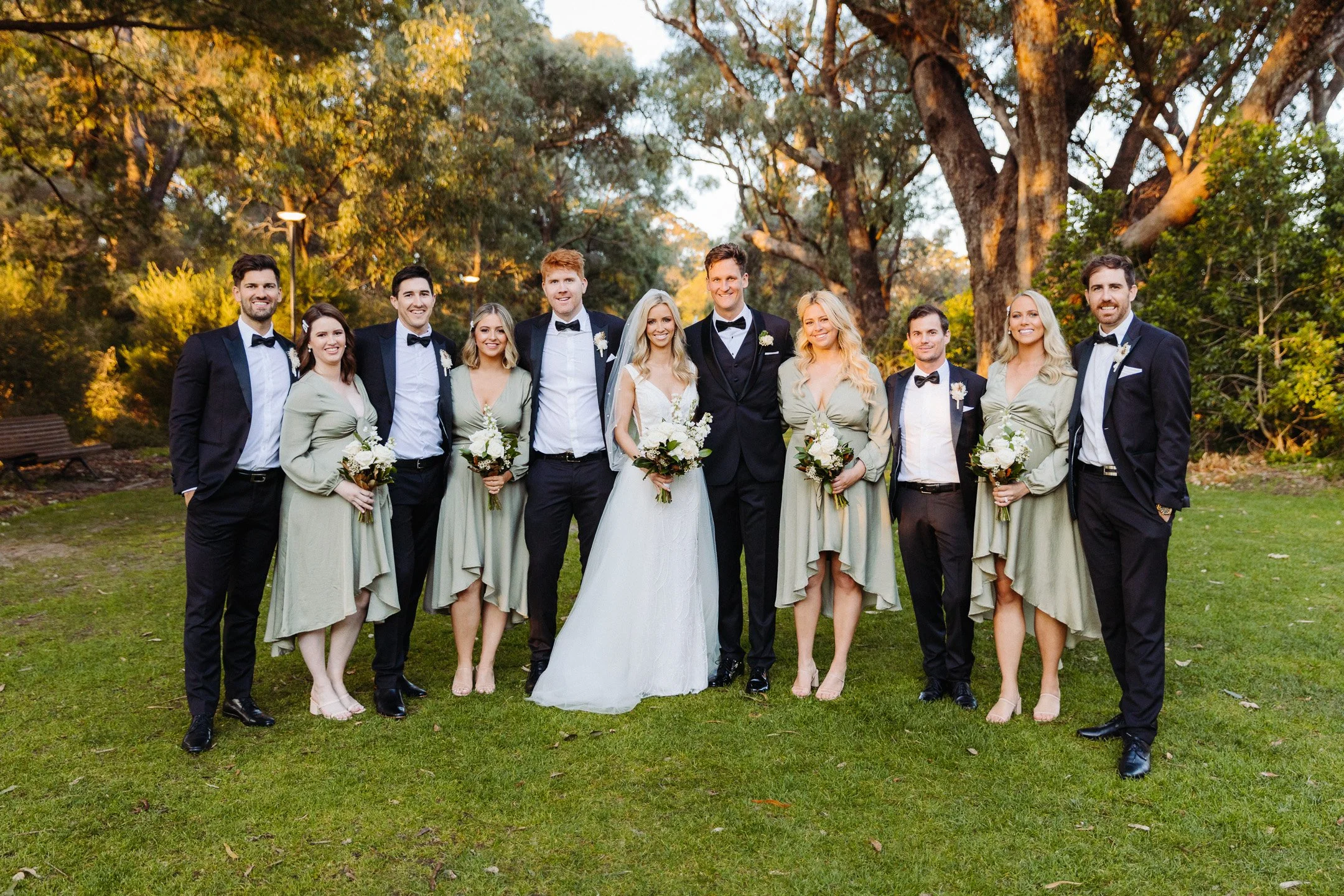 Kellie & Sam Sneak-Peak 2160px-23.jpg