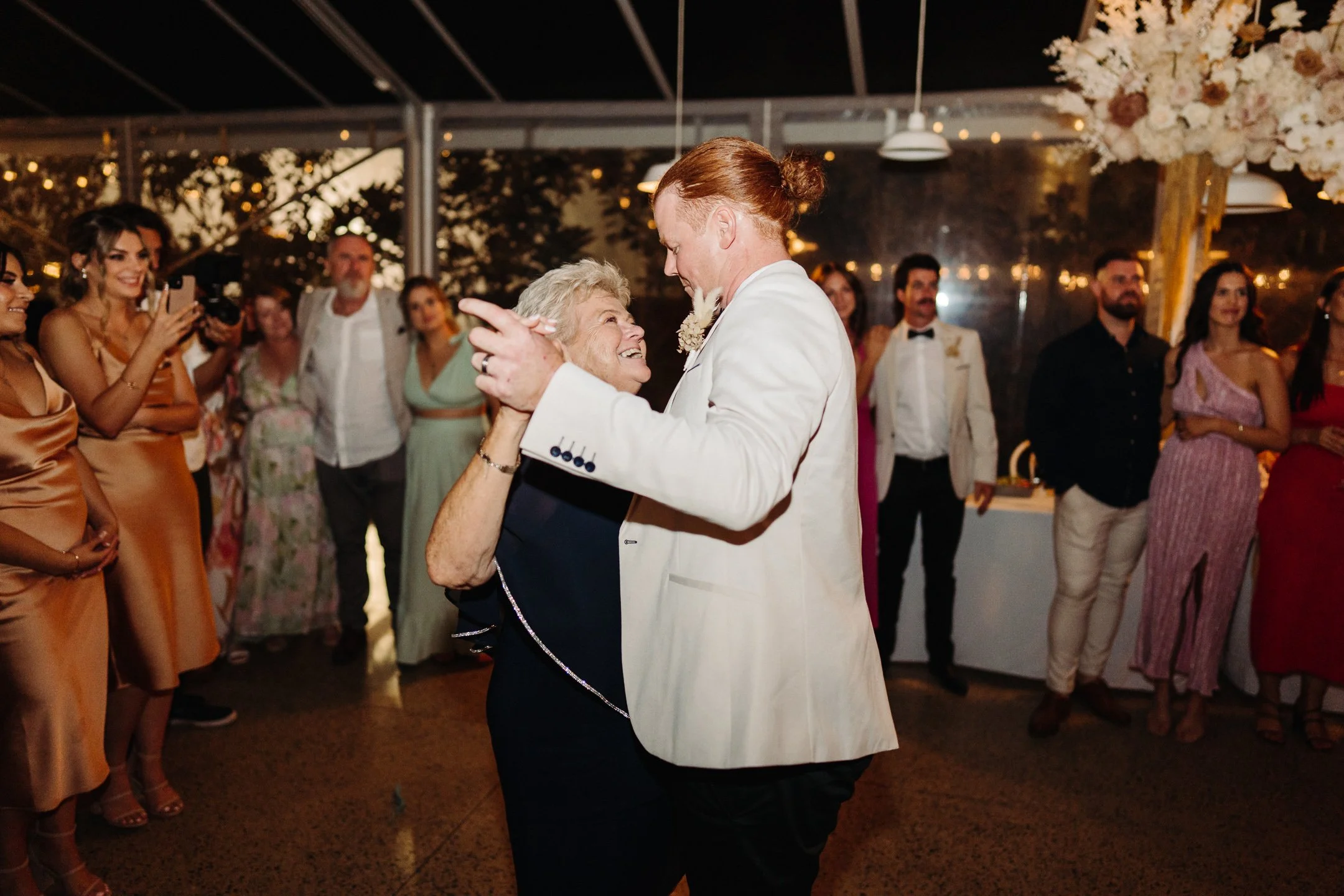 Kellie & Sam Sneak-Peak 2160px-70.jpg