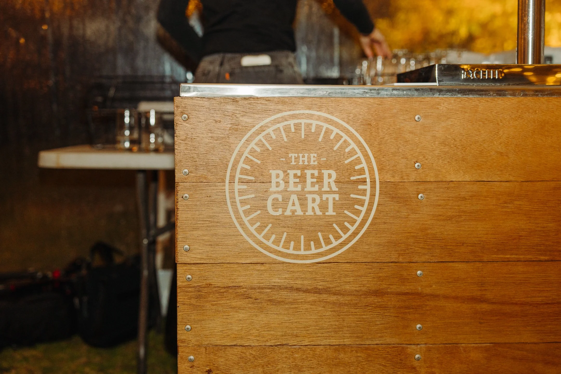 Erin & Russell Sneak-Peak 2160px-59.jpg