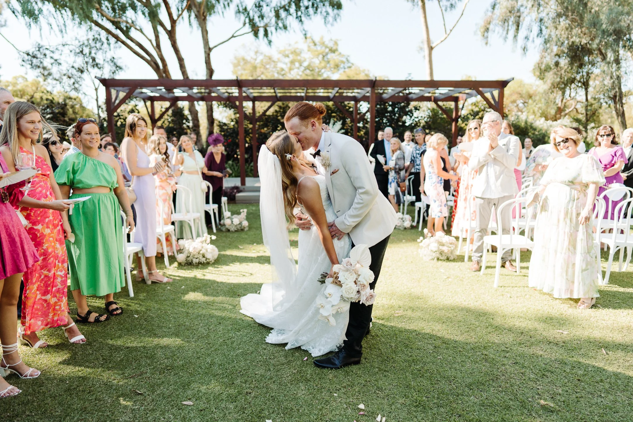 Kellie & Sam Sneak-Peak 2160px-28.jpg