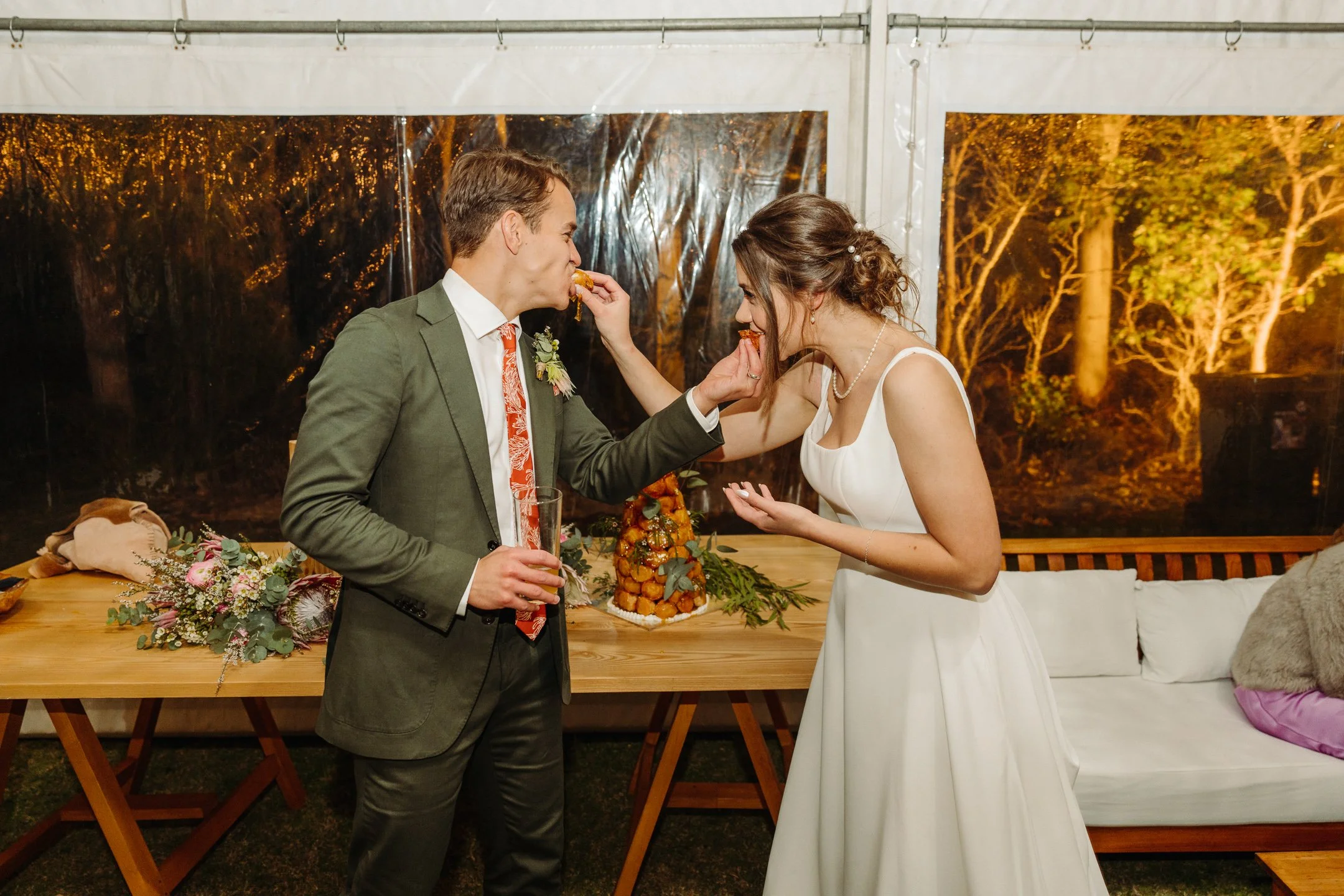 Erin & Russell Sneak-Peak 2160px-54.jpg