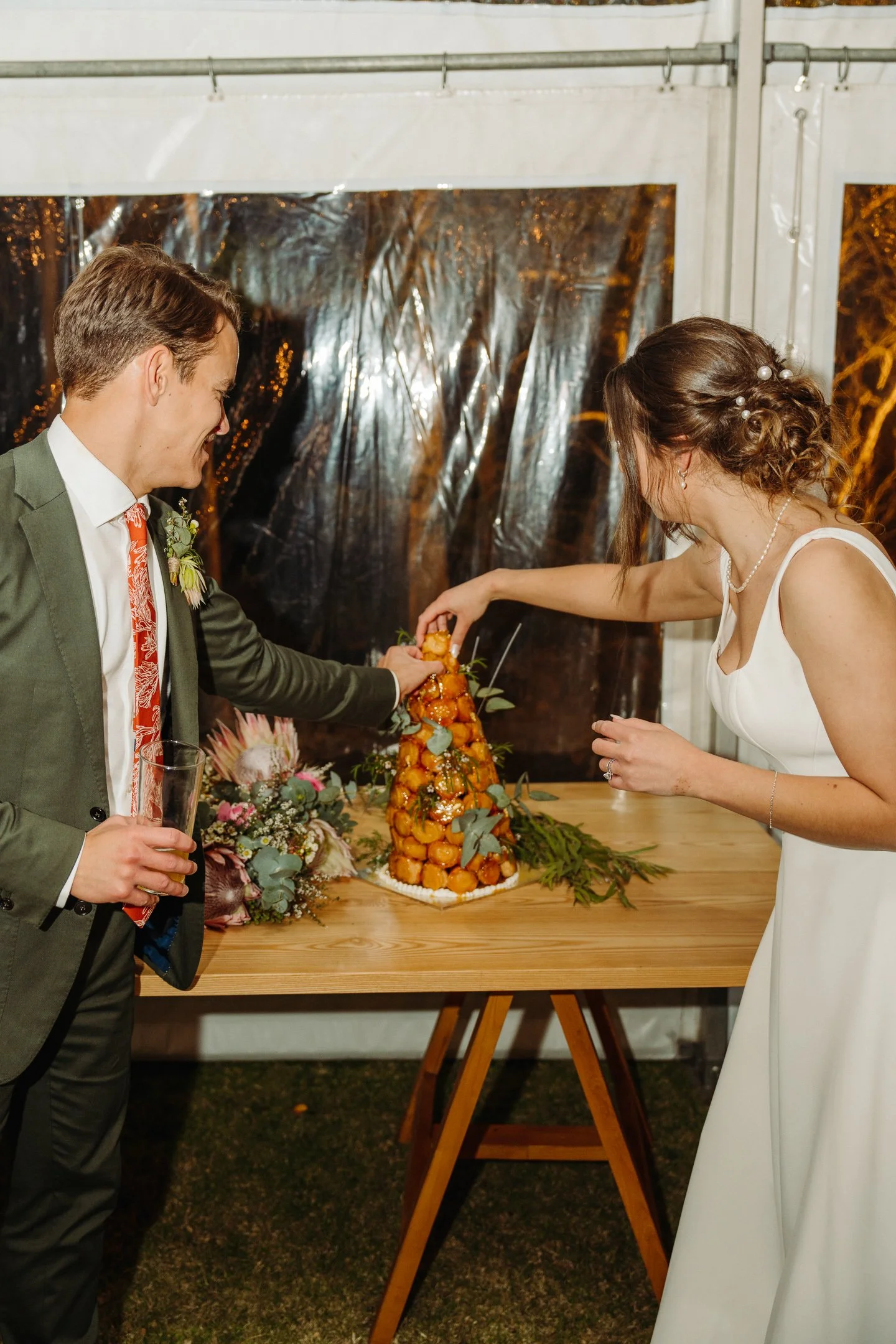 Erin & Russell Sneak-Peak 2160px-53.jpg