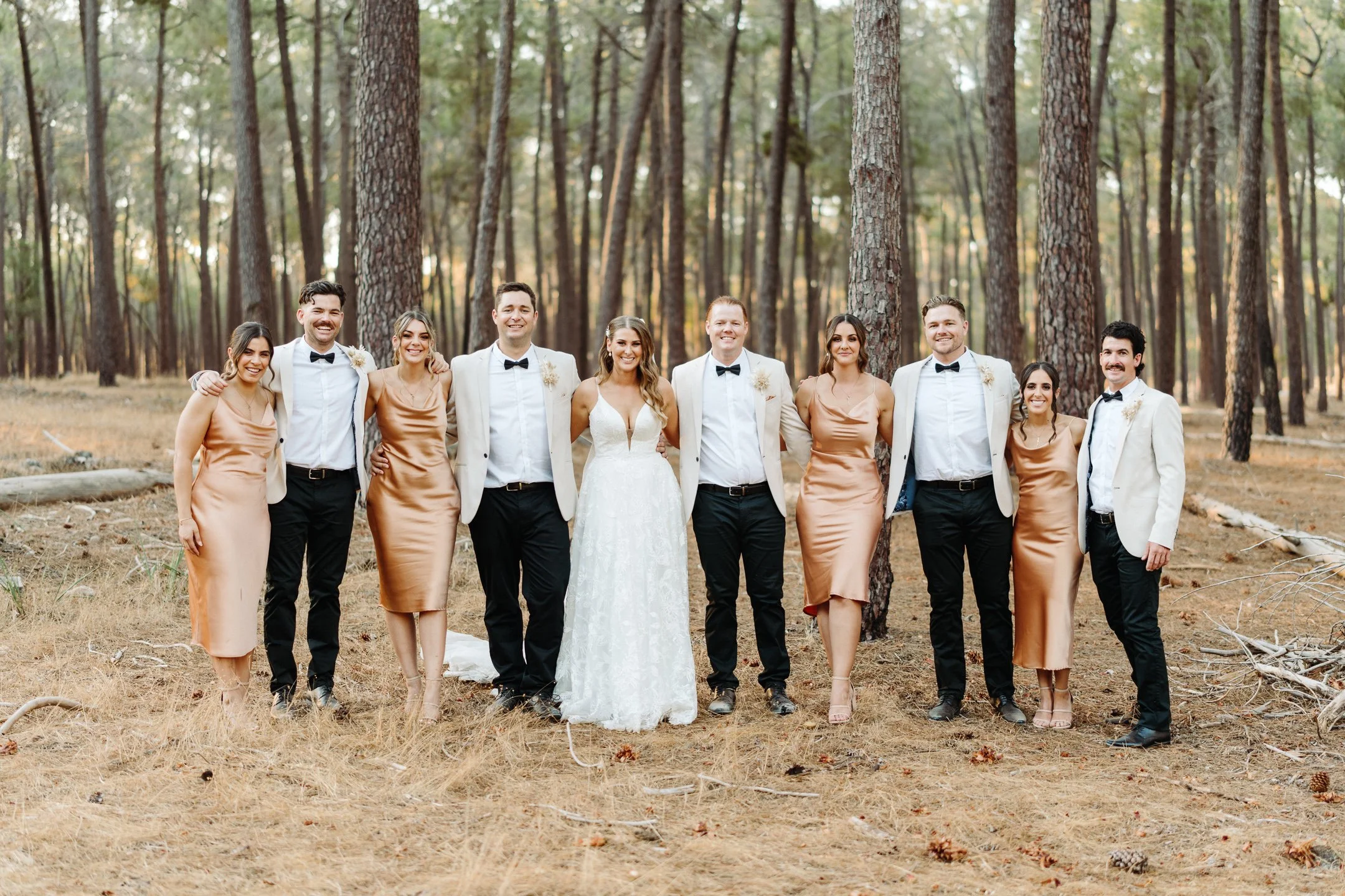 Kellie & Sam Sneak-Peak 2160px-49.jpg