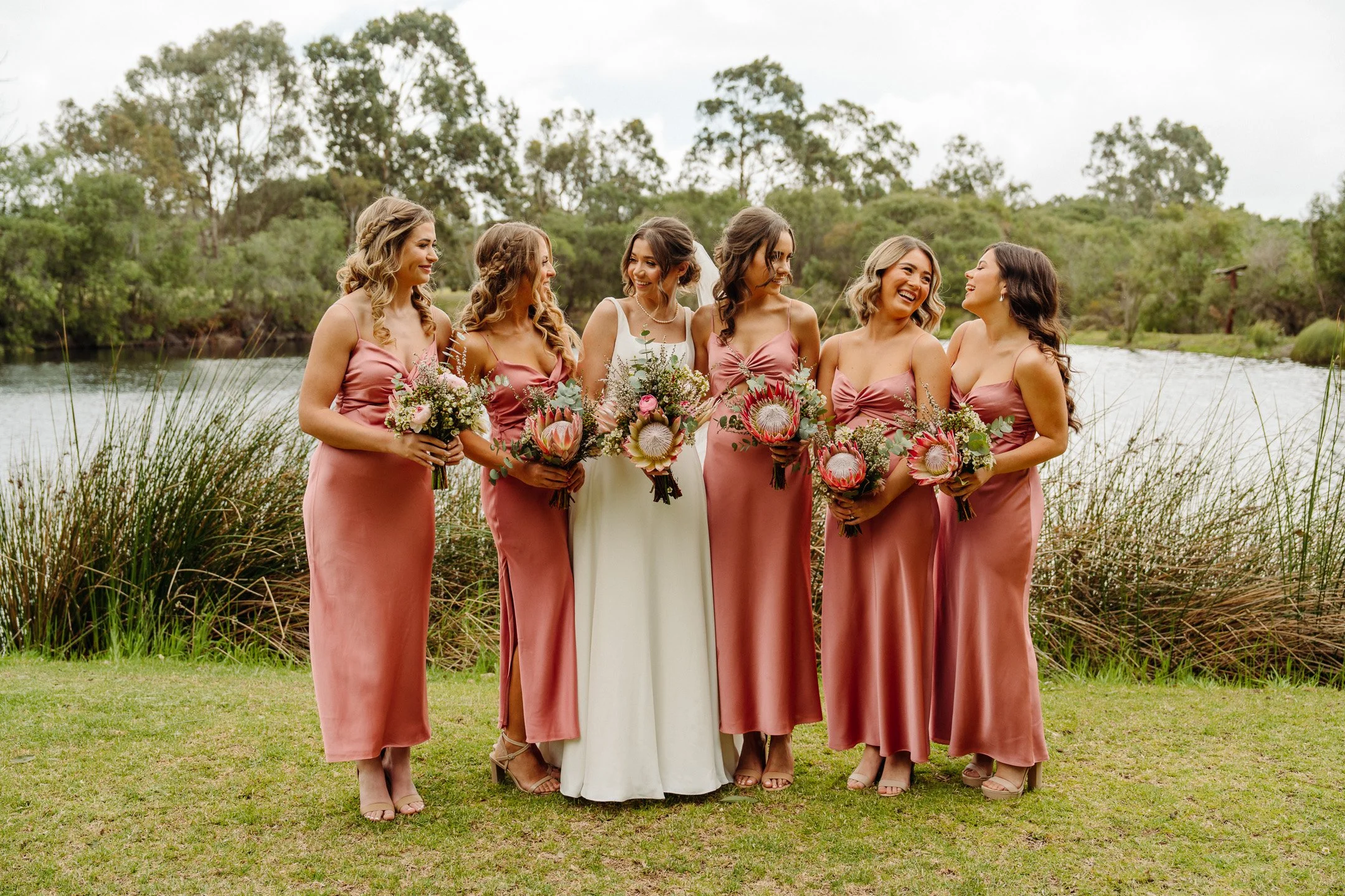 Erin & Russell Sneak-Peak 2160px-27.jpg