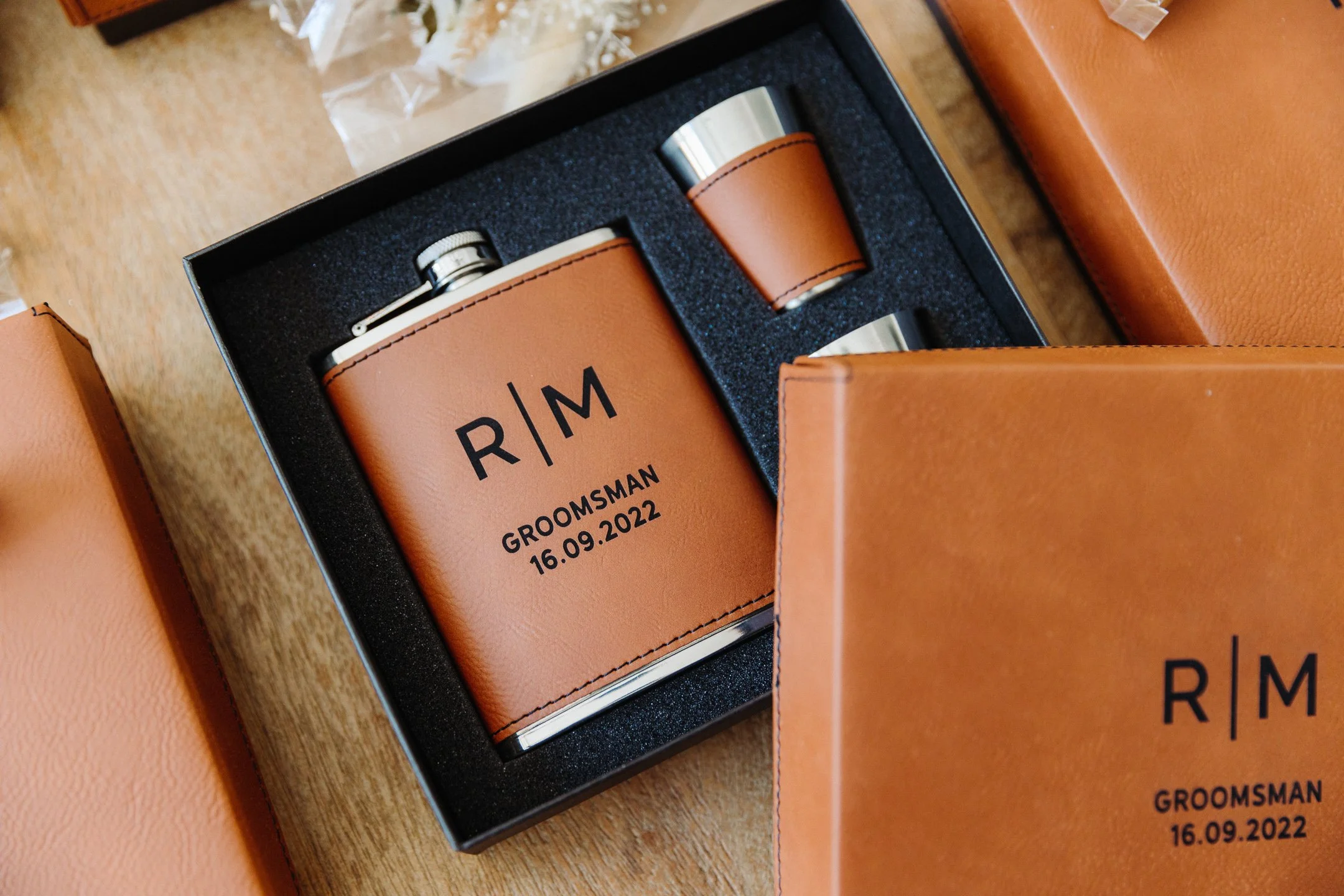 Kellie & Sam Sneak-Peak 2160px-6.jpg