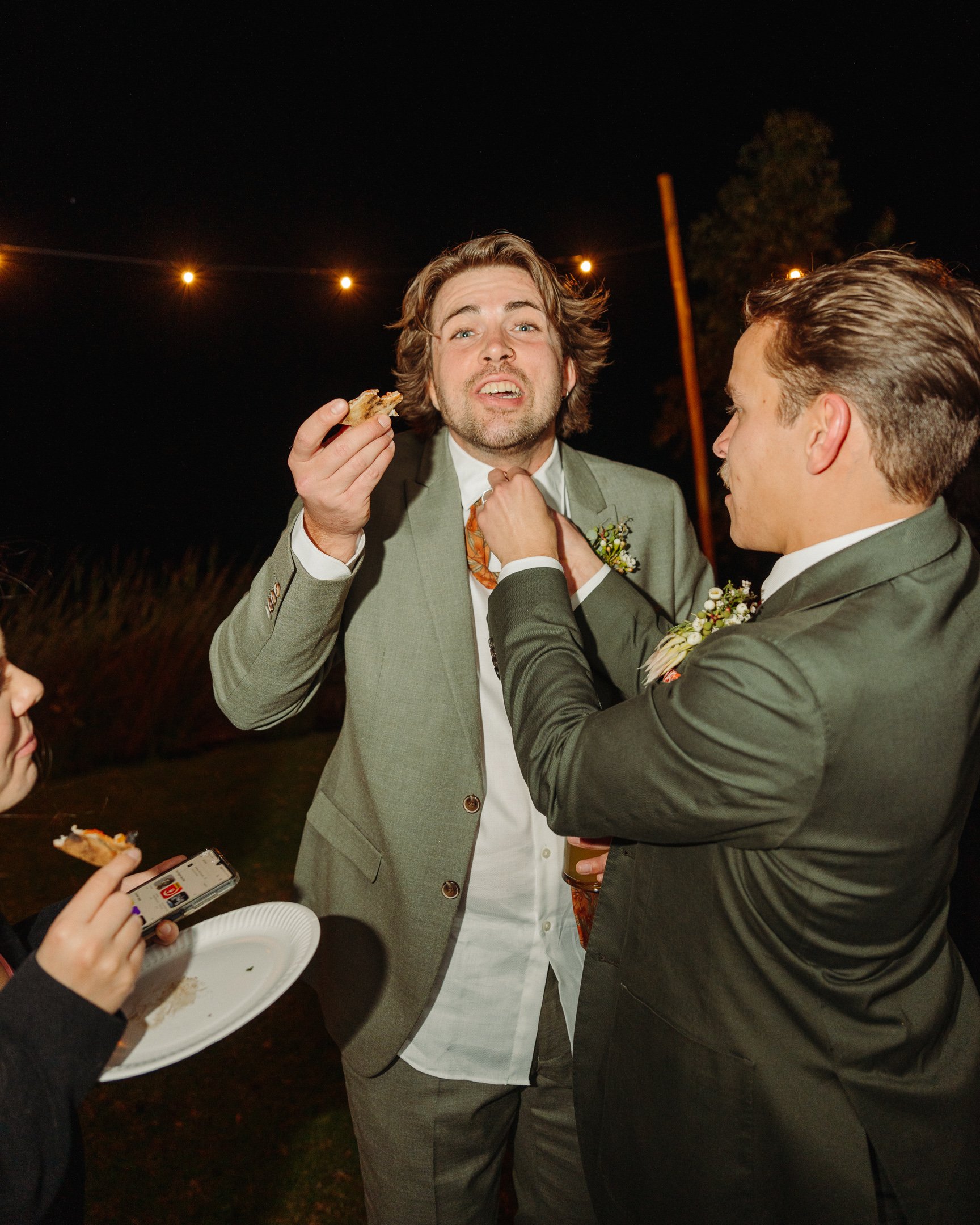 Erin & Russell Sneak-Peak 2160px-62.jpg
