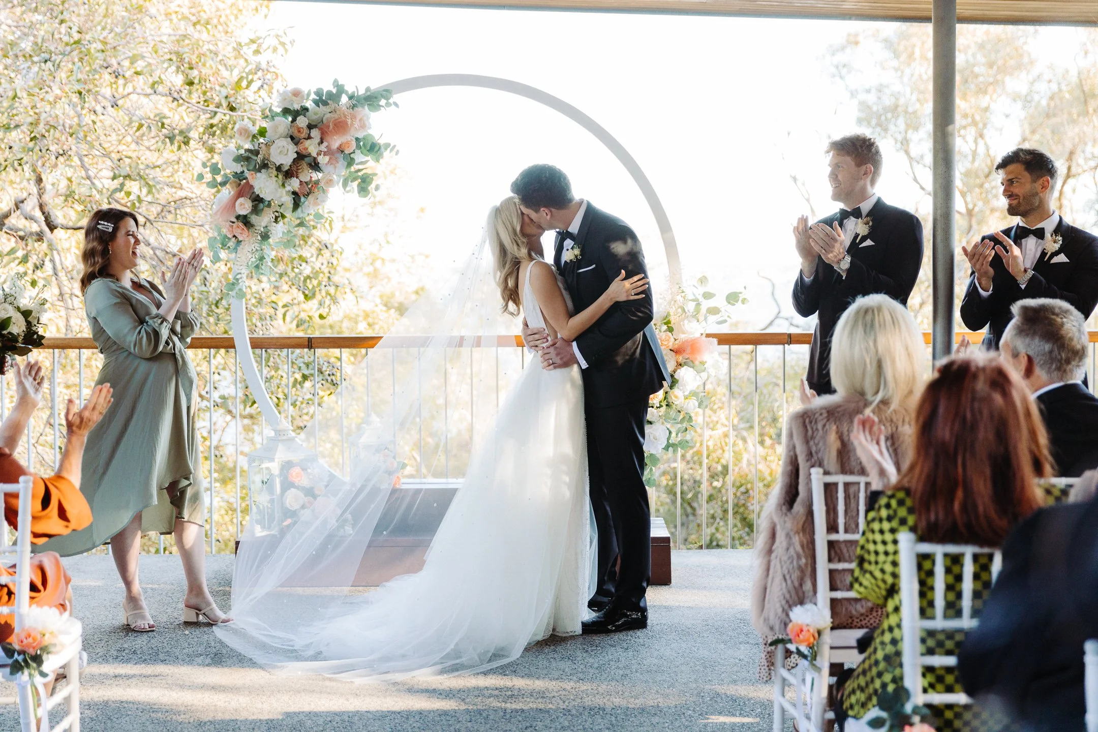 Kellie & Sam Sneak-Peak 2160px-21.jpg