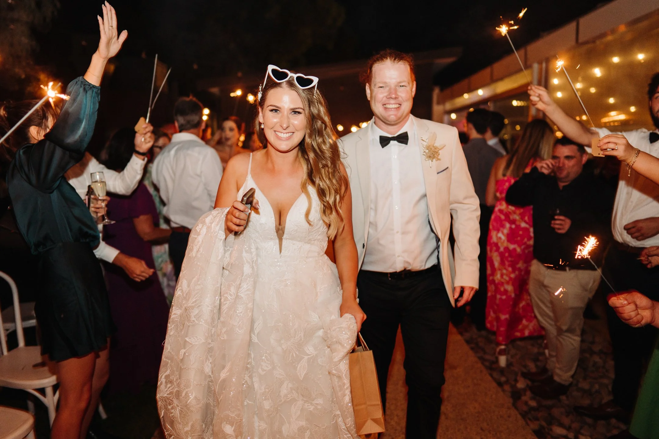 Kellie & Sam Sneak-Peak 2160px-77.jpg